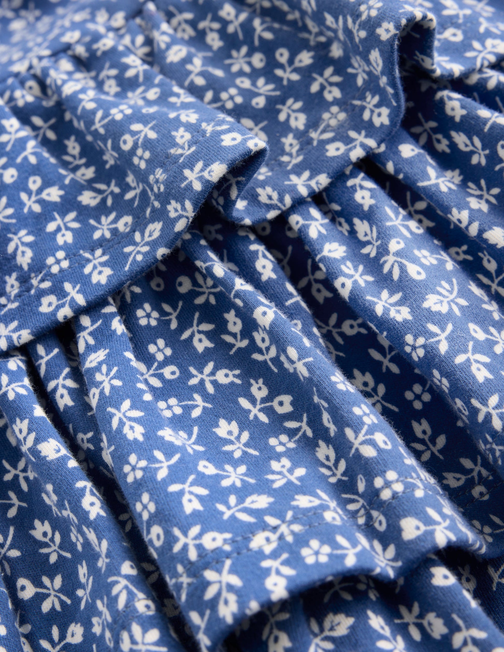 Jerseykleid mit Rüschenrock-Blauhäher Kleines Blumenmuster-3