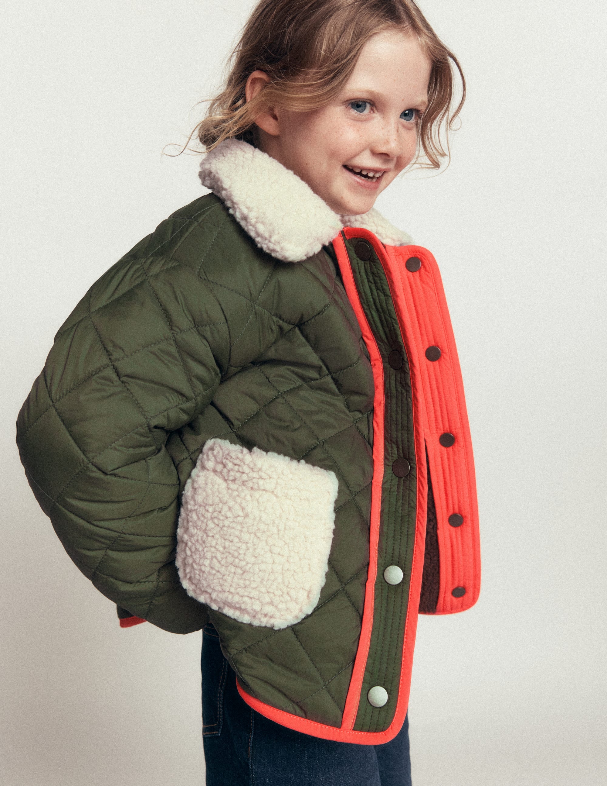 Wendbare Steppjacke mit Teddyfell-Falkengrün - Image 1