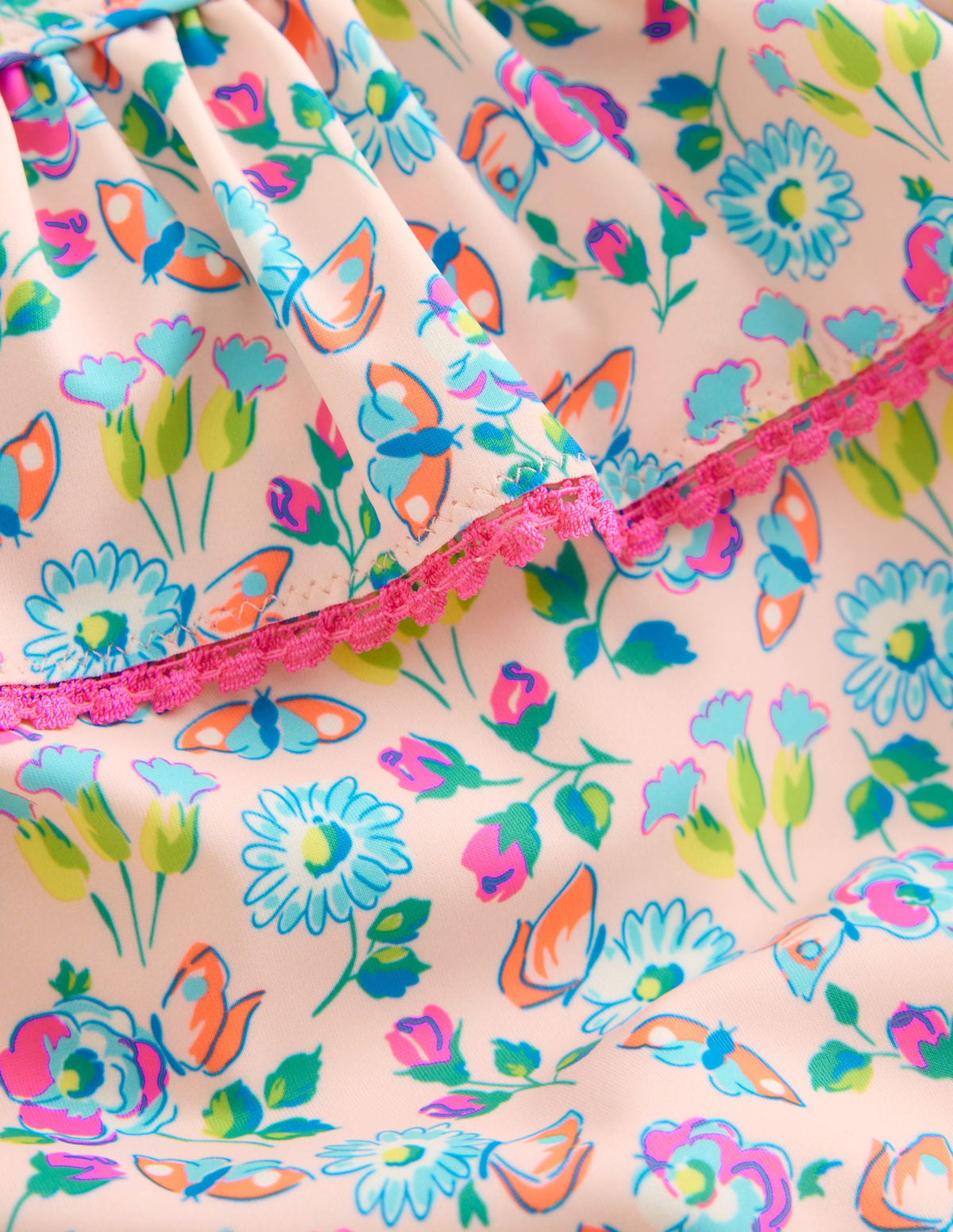 Lila Badeanzug mit einem Träger-Kreiderosa Schmetterlinge Blumenmuster-3