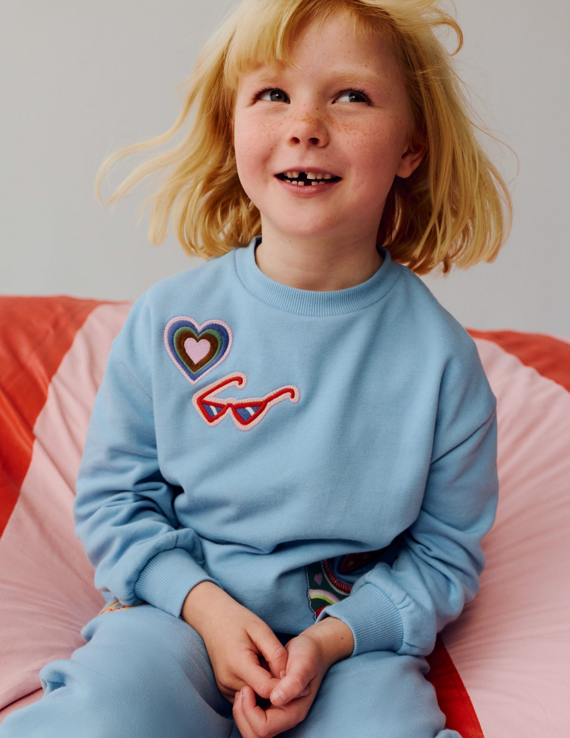 Bobbie Sweatshirt mit Applikation-Gletschersee Aufnäher-4