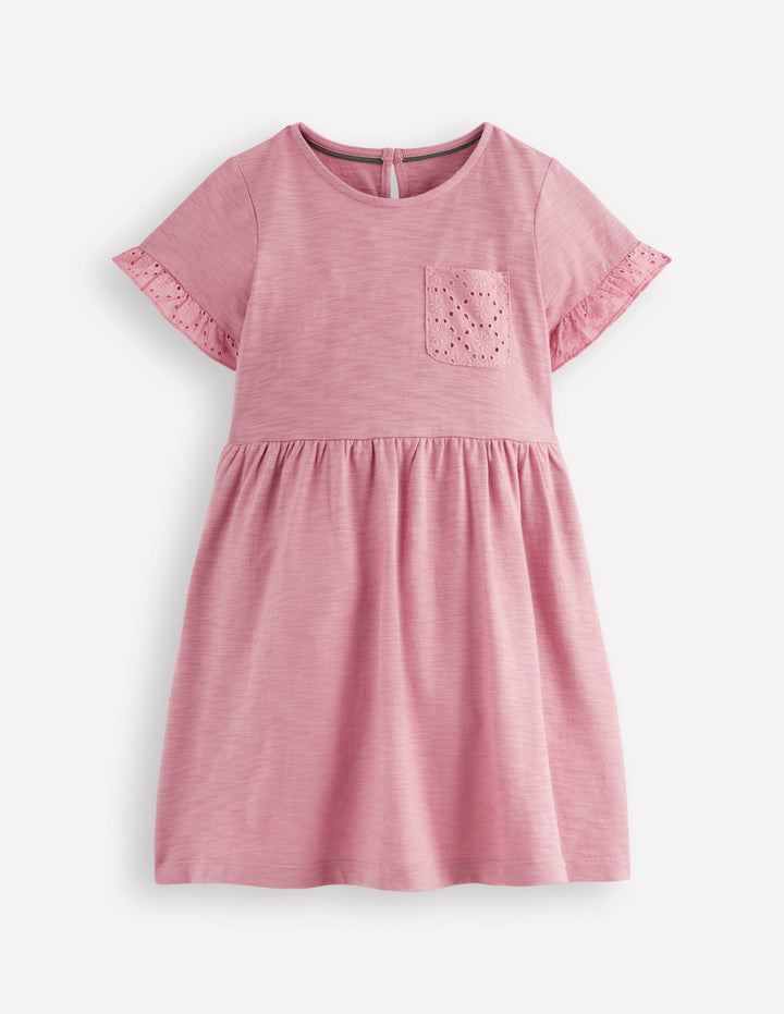 Jerseykleid mit Tasche aus Lochstickerei-Rosa Schleier