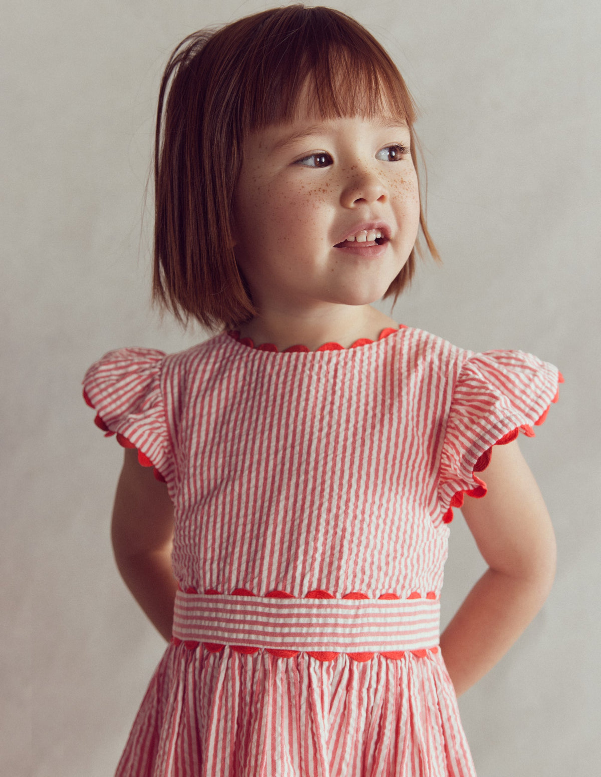 Flatterkleid mit Zackenlitze-Rot mit Streifen - Image 2