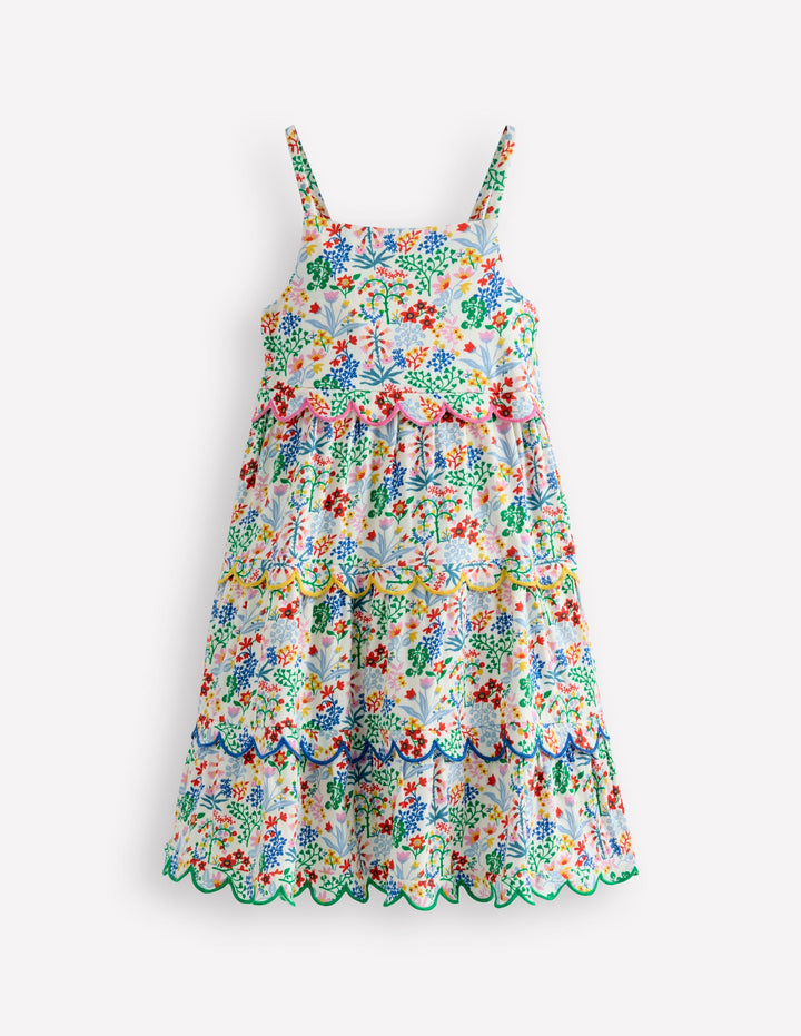 Gestuftes Sommerkleid mit Muschelsaum-Blumenmuster
