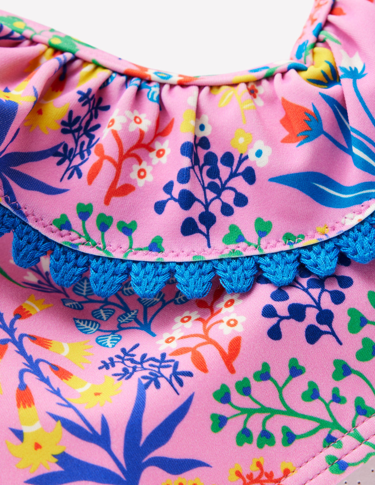 Bikini mit Rüschen und V-Ausschnitt-Wiesenrosa Garten Blumenmuster - Image 3