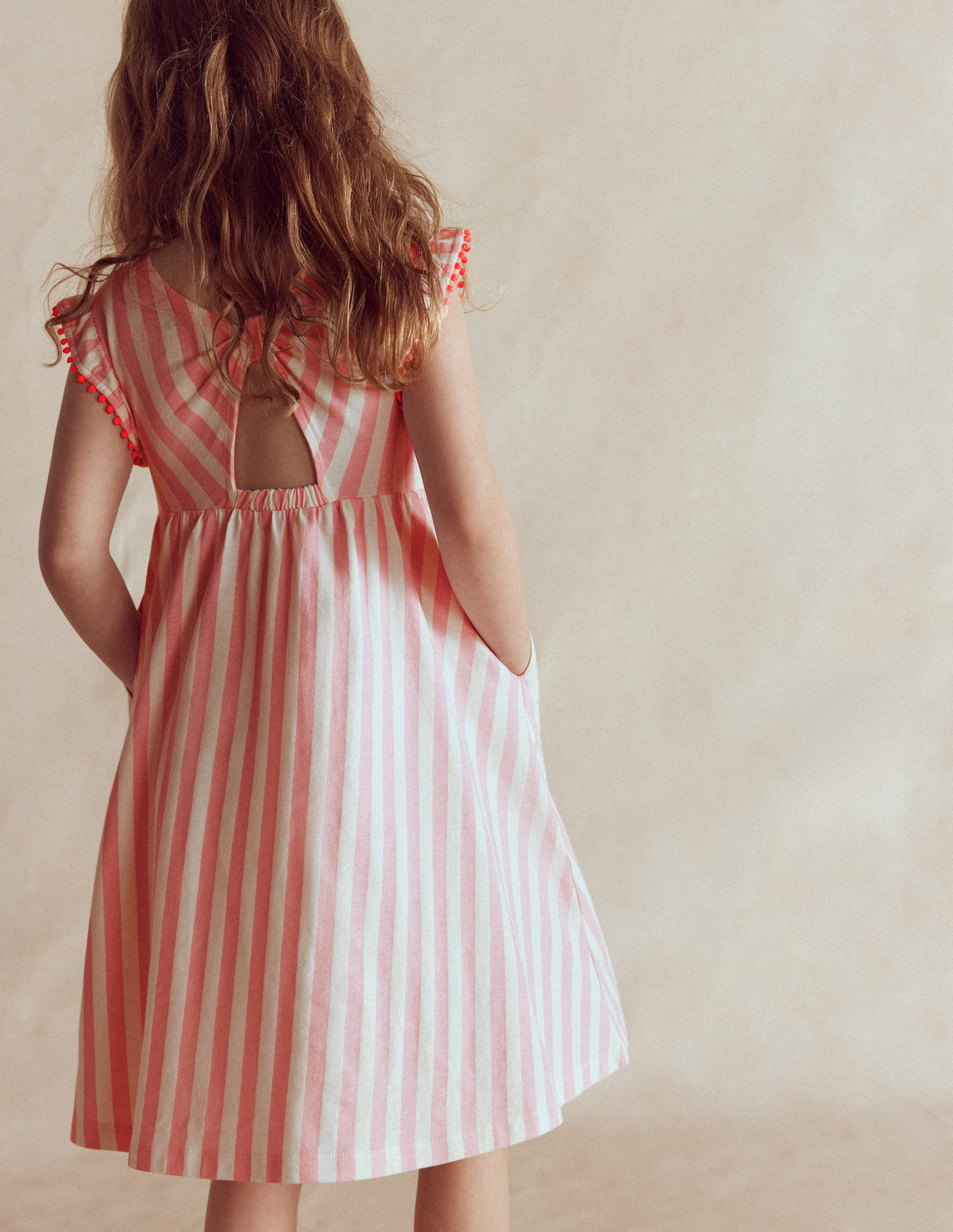 Jerseykleid mit Kleeblattschleife am Rücken-Rosa mit Streifen-2