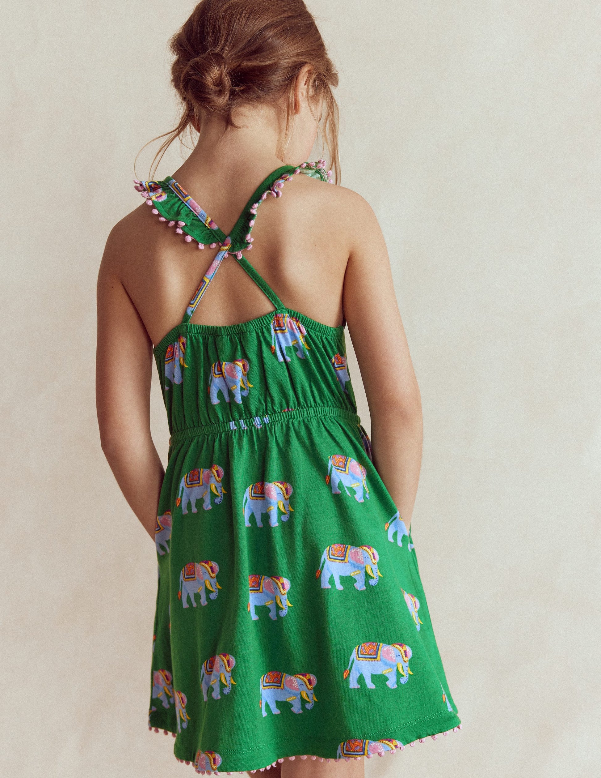 Kleid mit Rüschenausschnitt-Highland-Grün Elefanten-1