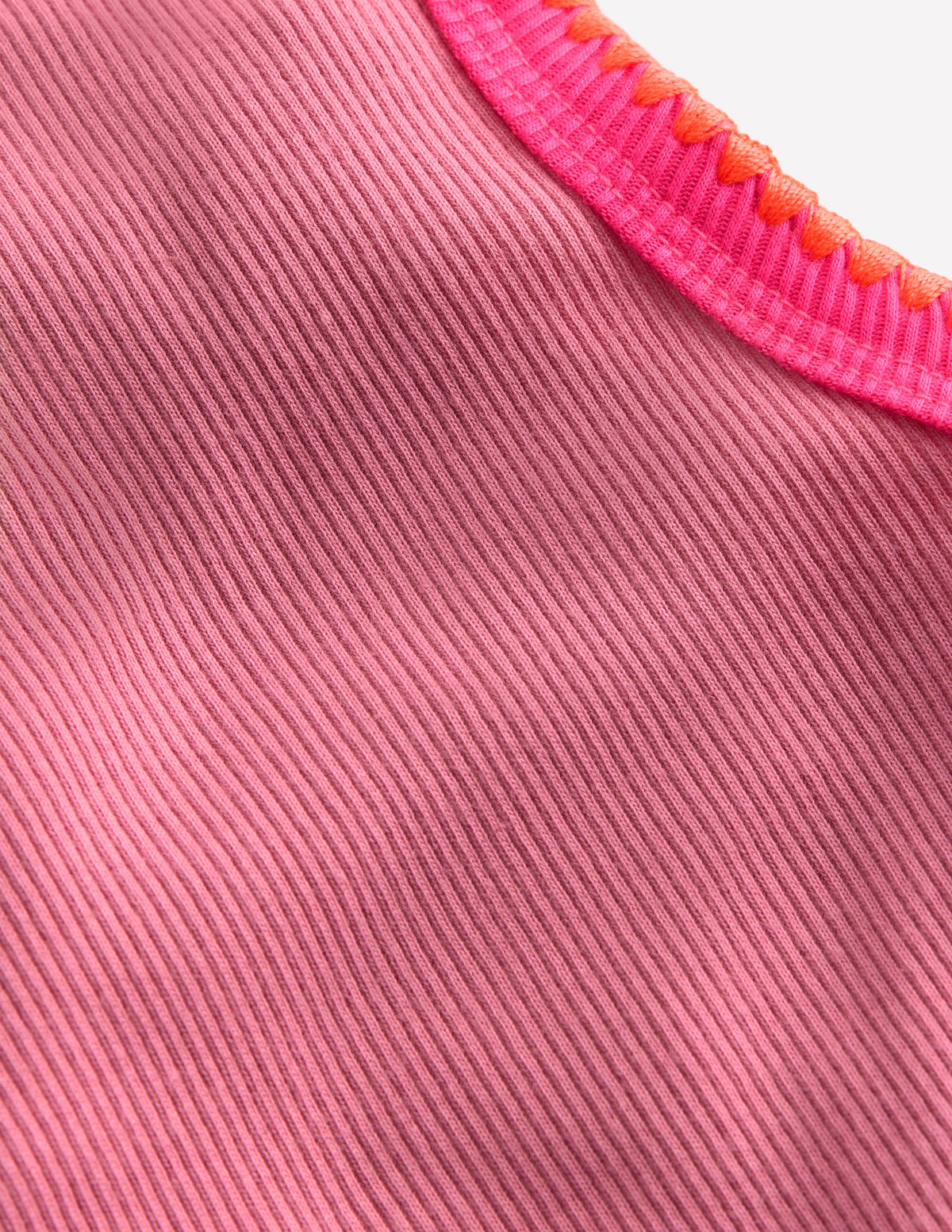 Geripptes Top mit Häkelbesatz-Rosa Schleier - Image 3