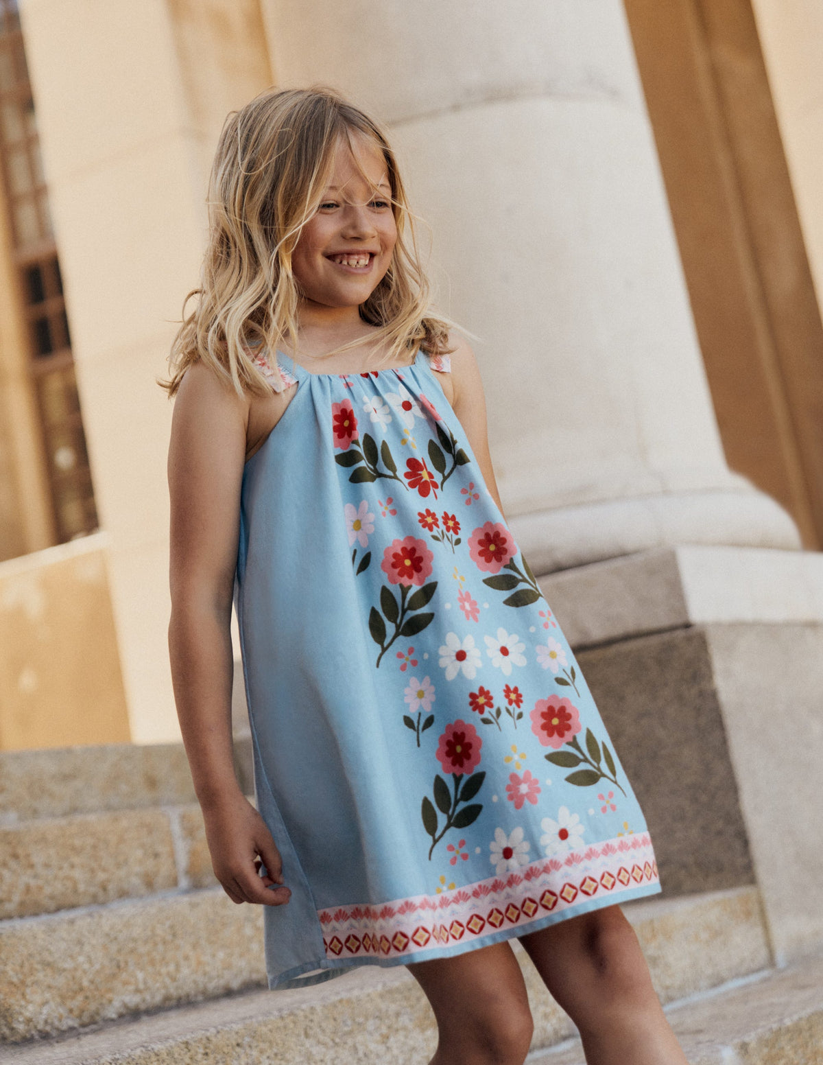 Robe dʼété à bretelles et volants-Motif floral placé bleu vintage-4