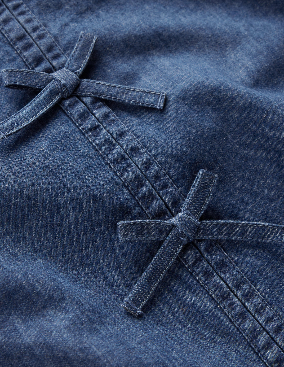 Gewebtes Oberteil mit Schleife vorn-Blauer Faux-Uni-5