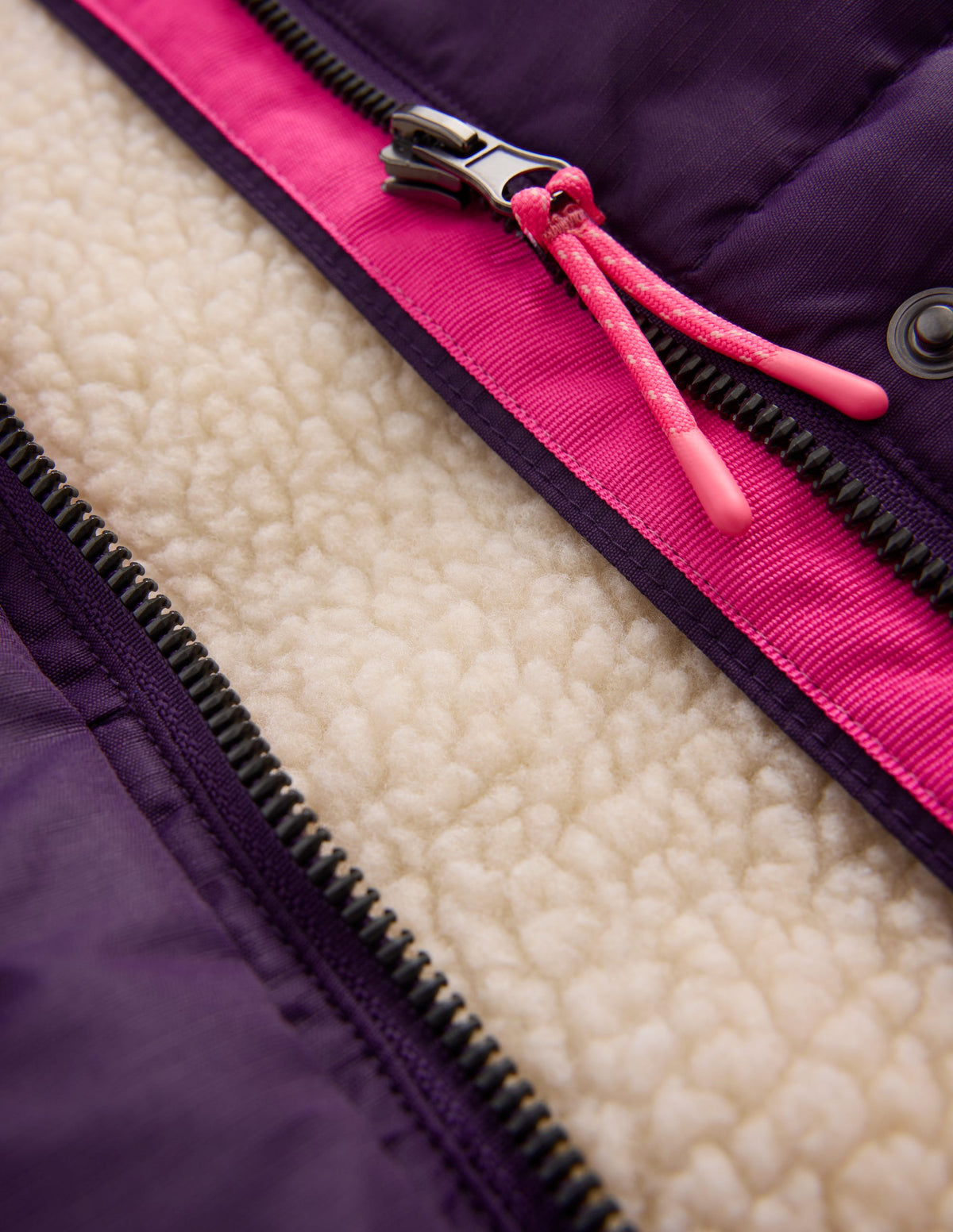 Steppmantel mit Teddyfellfutter-Calla-Lilie Violett Color Blocking - Image 5