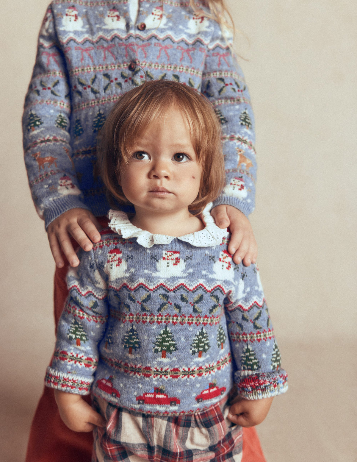 Edie Fair-Isle-Strickjacke-Gletscherblau Verschneite Weihnachten - Image 4