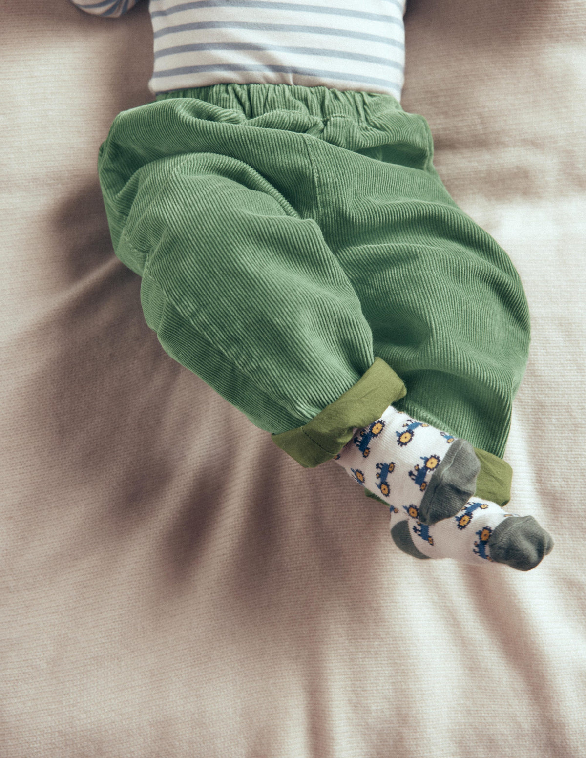 Baumwoll-Cordhose-GRÜN-2