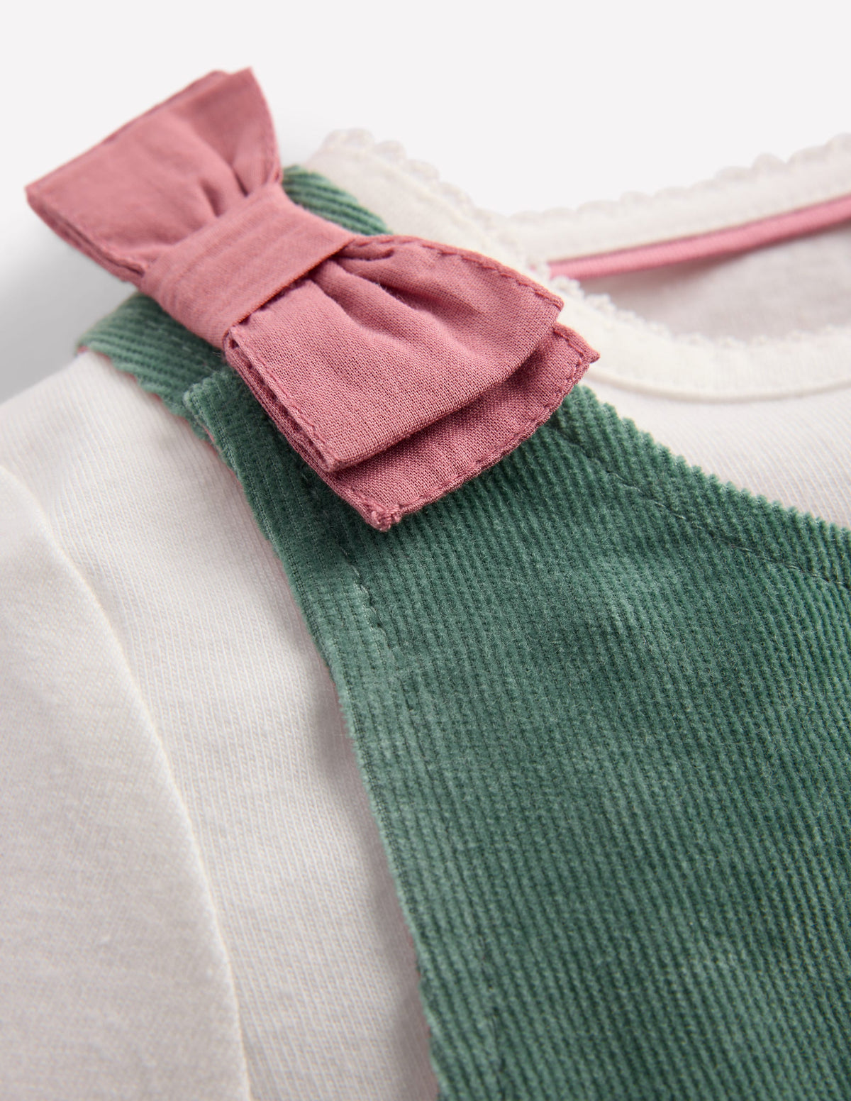 Ensemble avec salopette tissée-Broderie festive vert mélèze-2