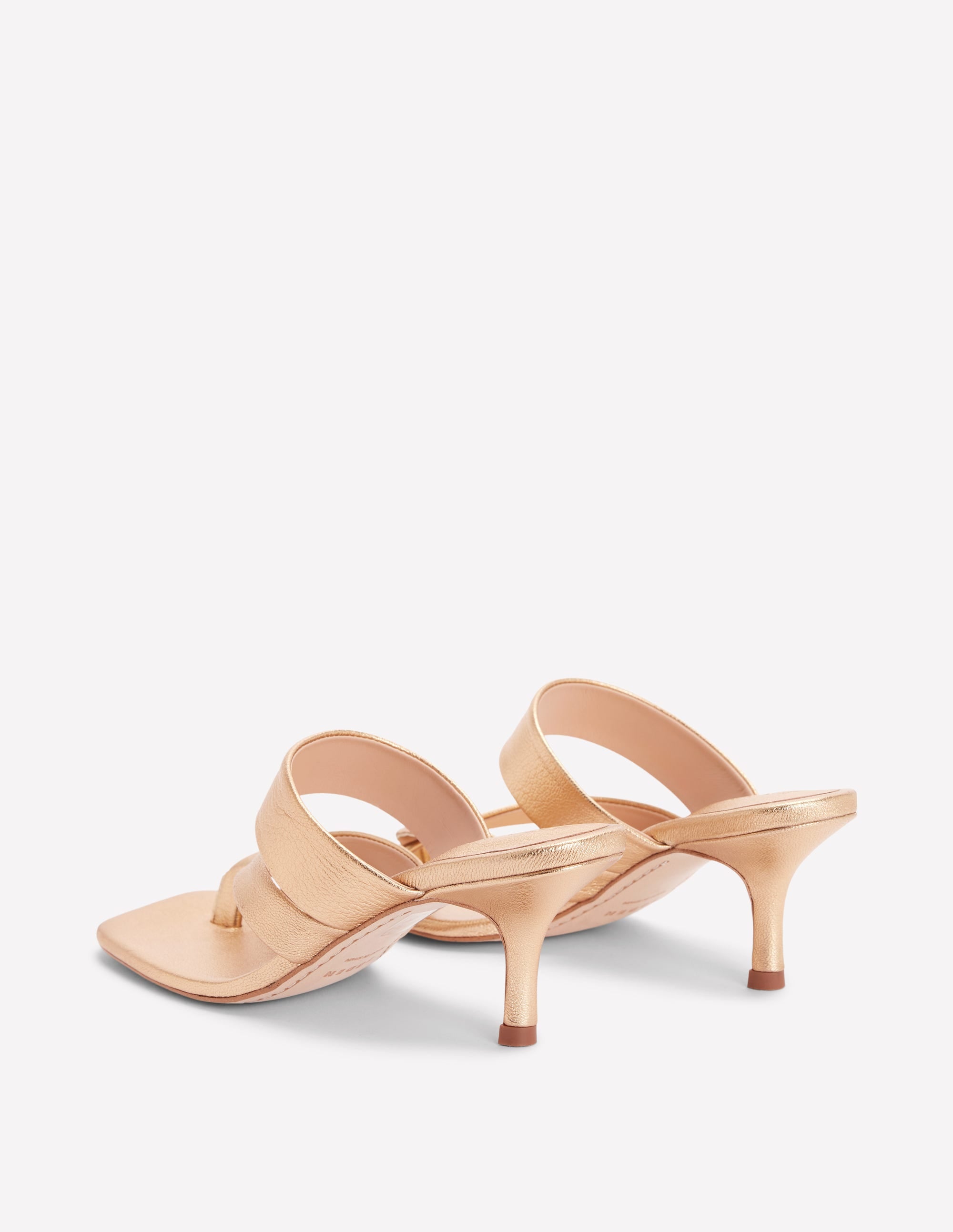 Zehenstegsandalen mit Kitten-Absatz-Gold - Image 5