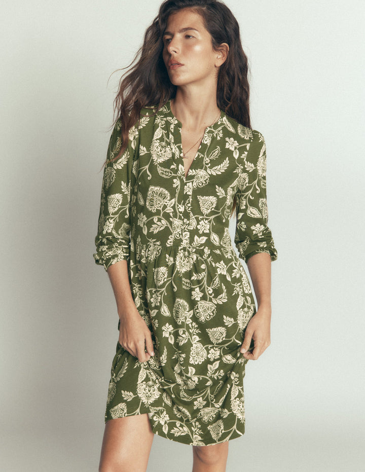 Robe décontractée Naomi en jersey-Vert forêt, motif Planted Meadows