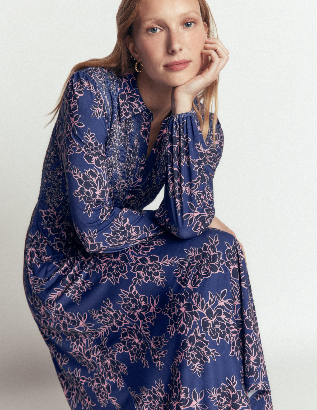 Robe à smocks en jersey-Bleu denim, motif Enchanted Peony - Image 2