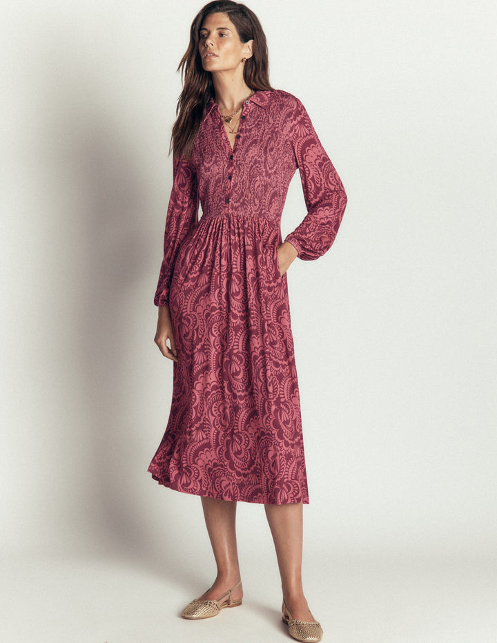 Robe à smocks en jersey-Acajou, motif Flourishing Medley