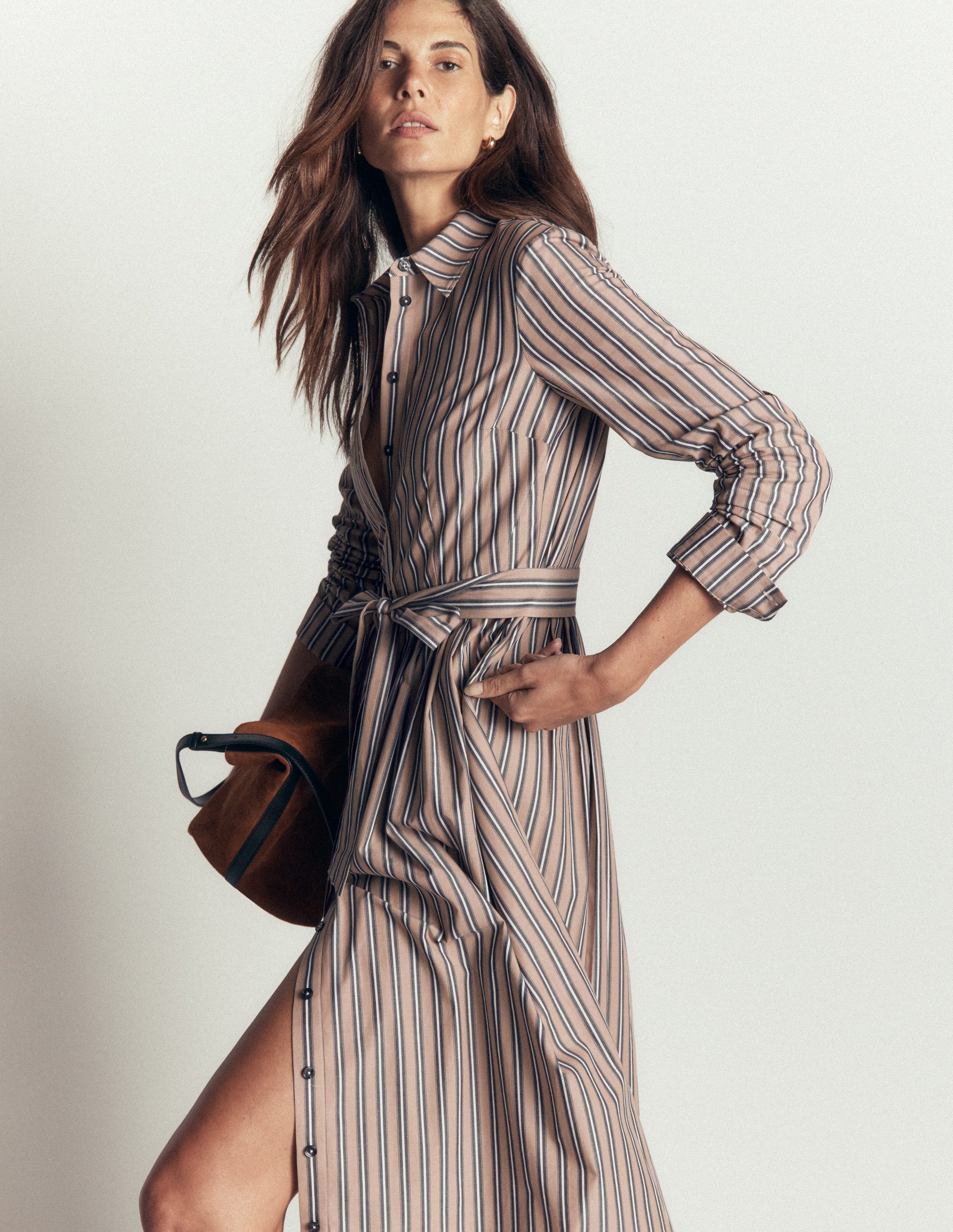 Robe-chemise midi Alexa en coton-Rayé tramway camel, bleu marine-5