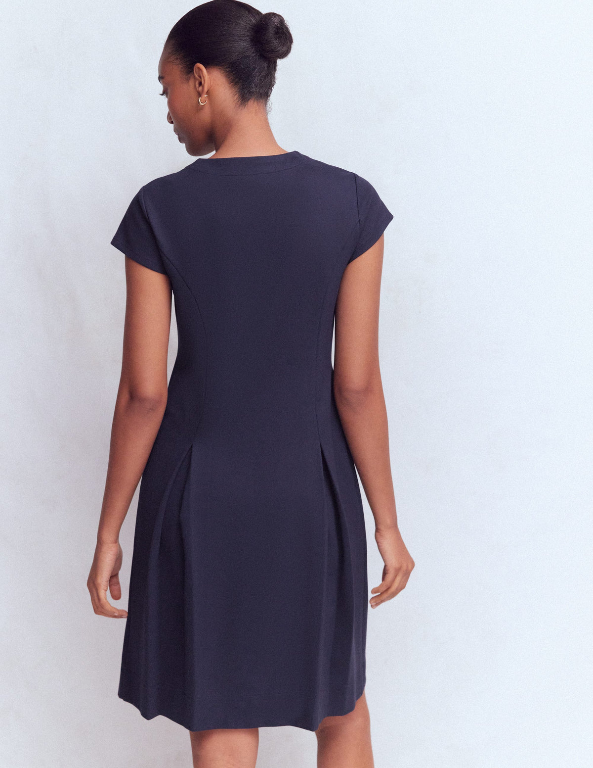 Kurzes Ponte-Kleid mit Faltendetails-Marineblau-4