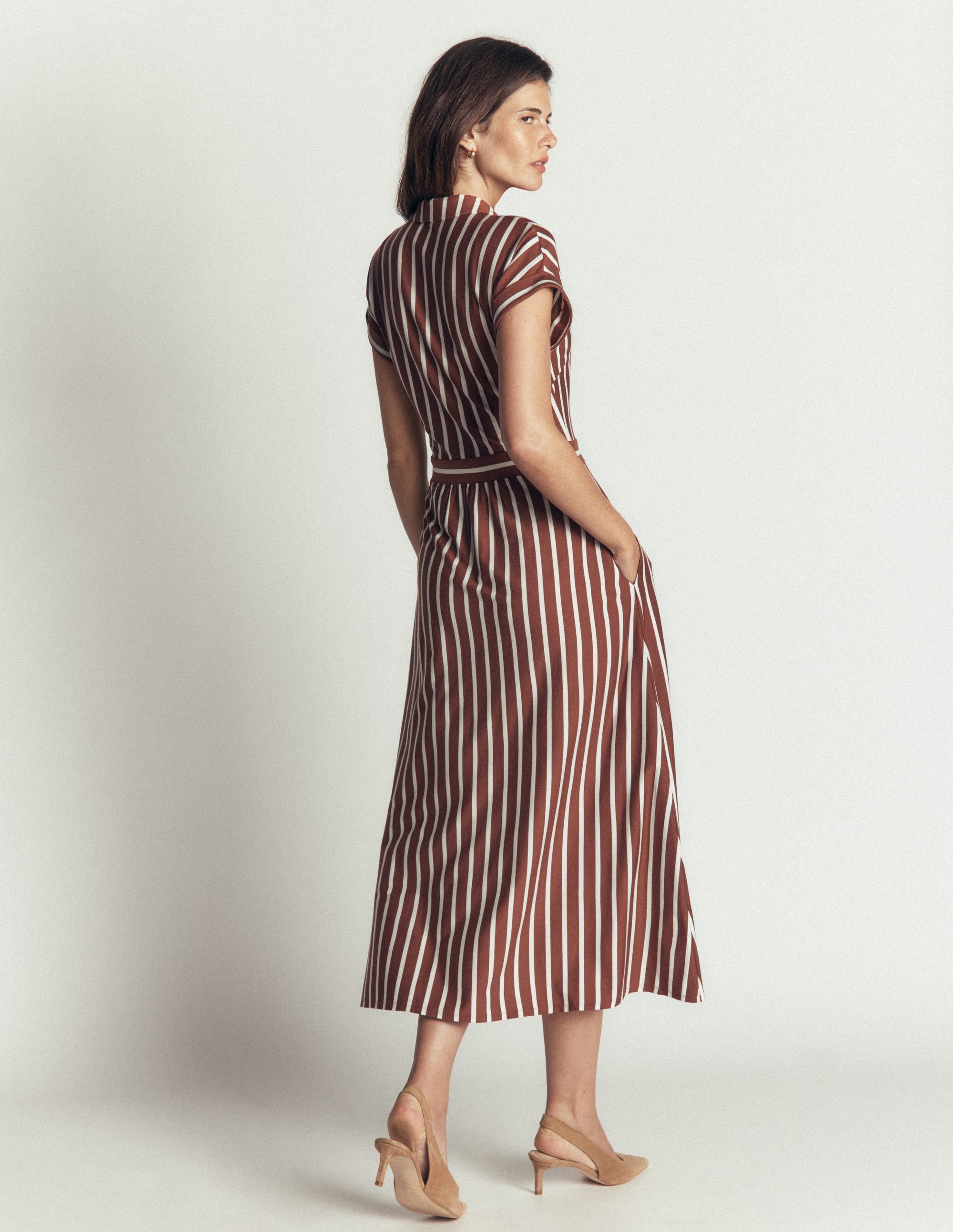 Fae Jersey-Hemdblusenkleid-Braun Streifen - Image 4
