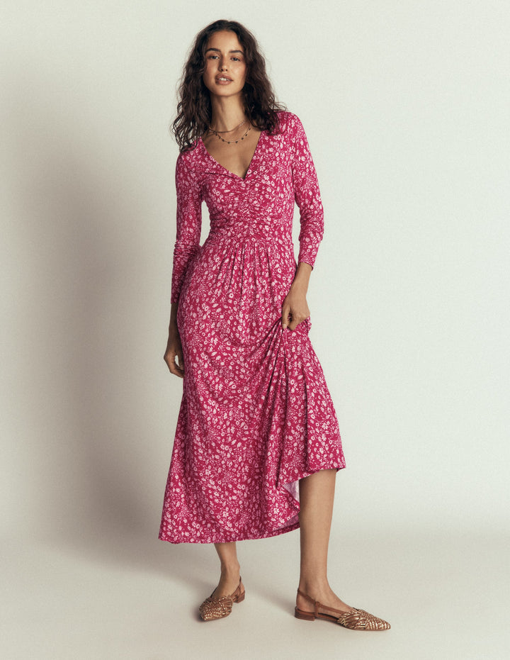Robe Jasmine froncée en jersey-Cerise tendre, motif Scattered Flora