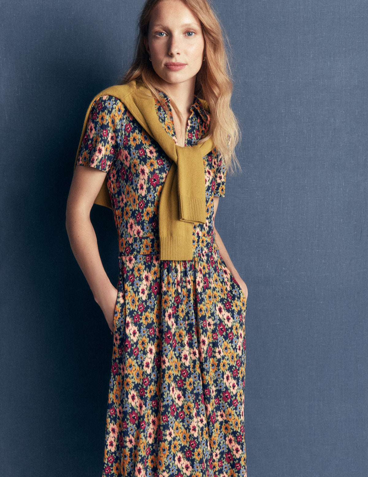 Heidi Midi-Teekleid aus Jersey-Französisches Marineblau, Blumentupfen-6