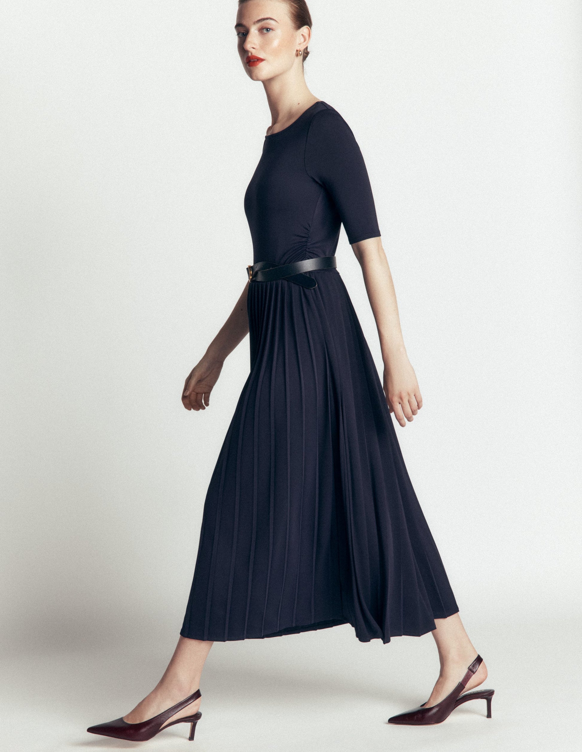 Plissiertes Jersey-Midikleid-Marineblau-5