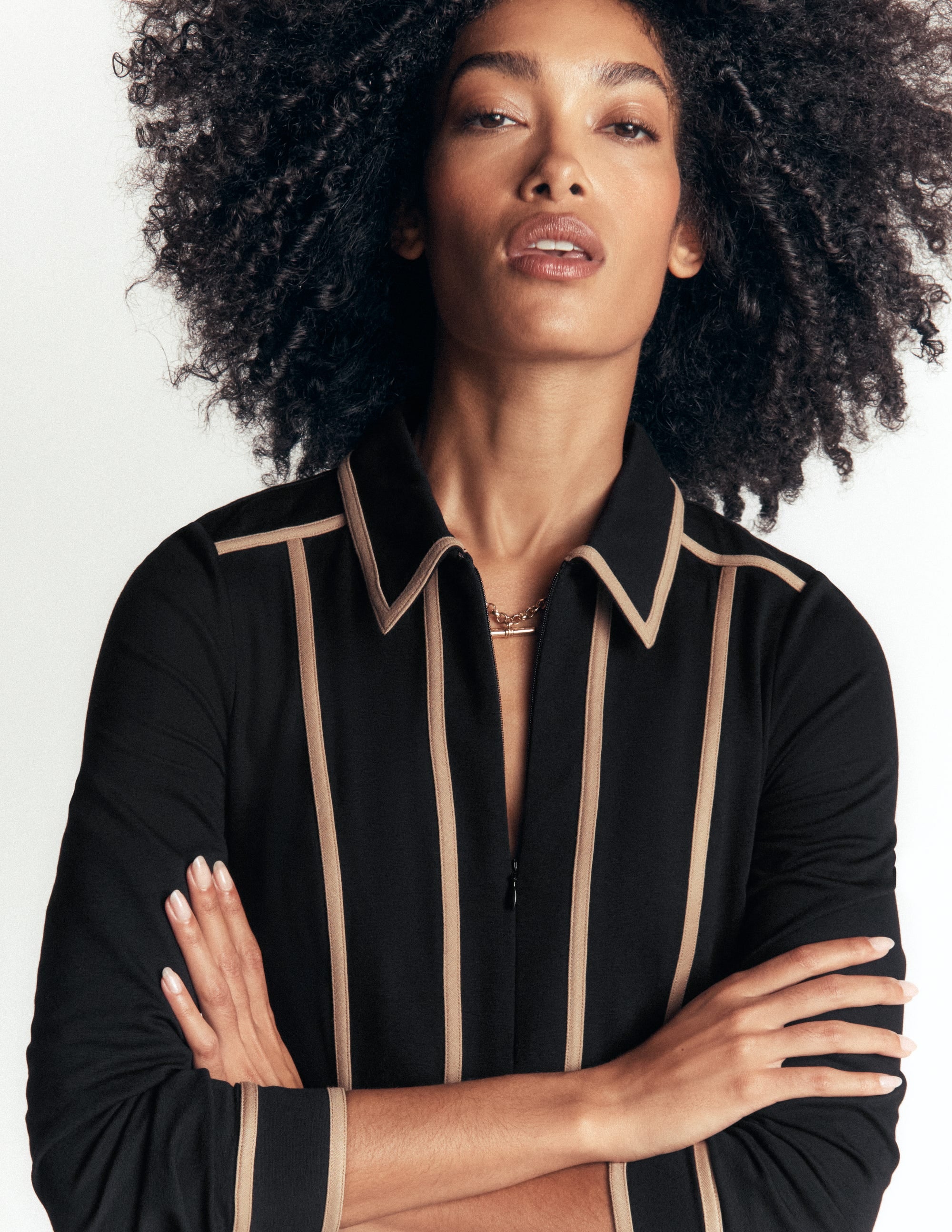 Robe courte Ula en point de Rome-Noir, camel - Image 2