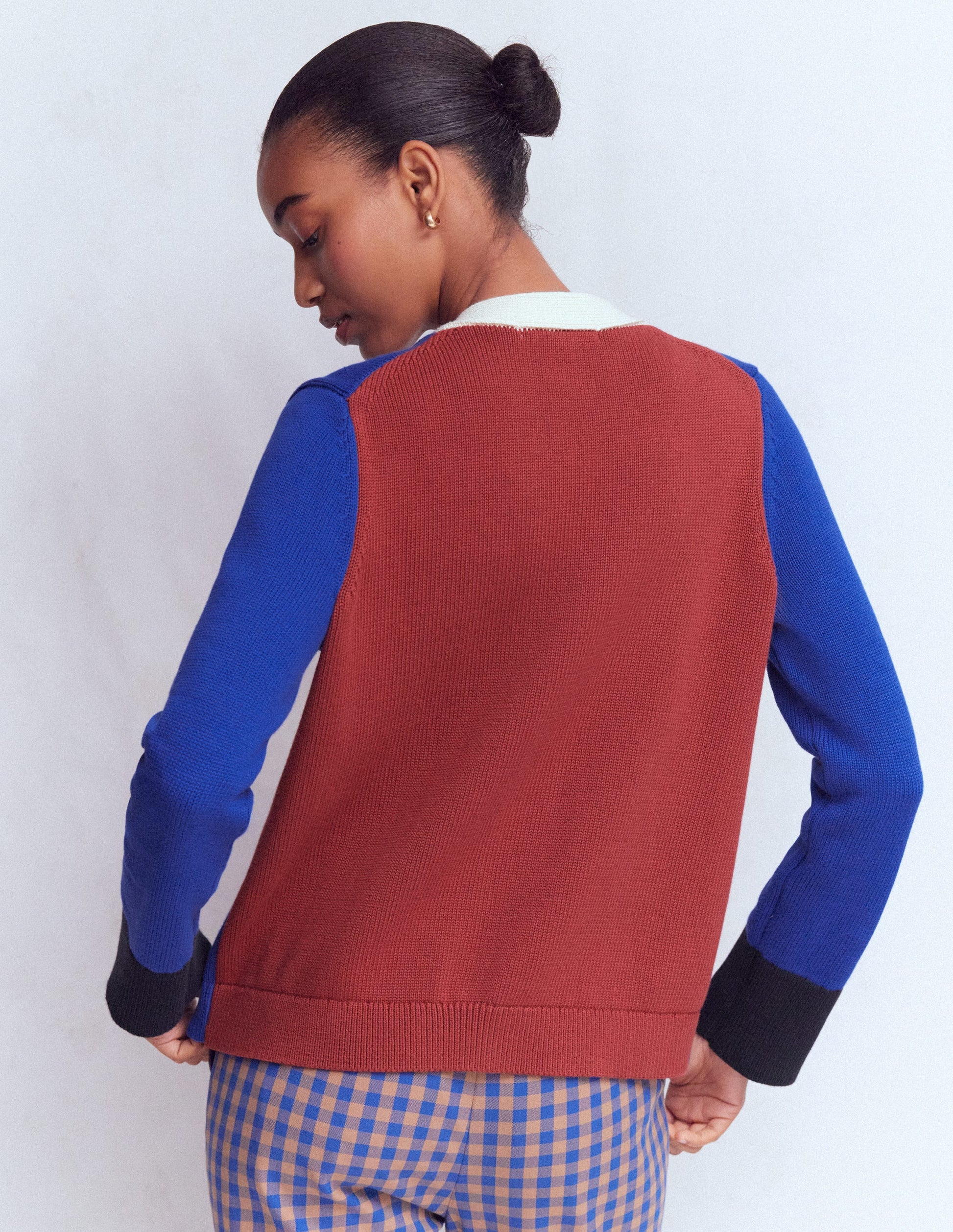 Lucy Lockere Strickjacke aus Baumwolle-Leuchtendes Blau, Color Blocking-3
