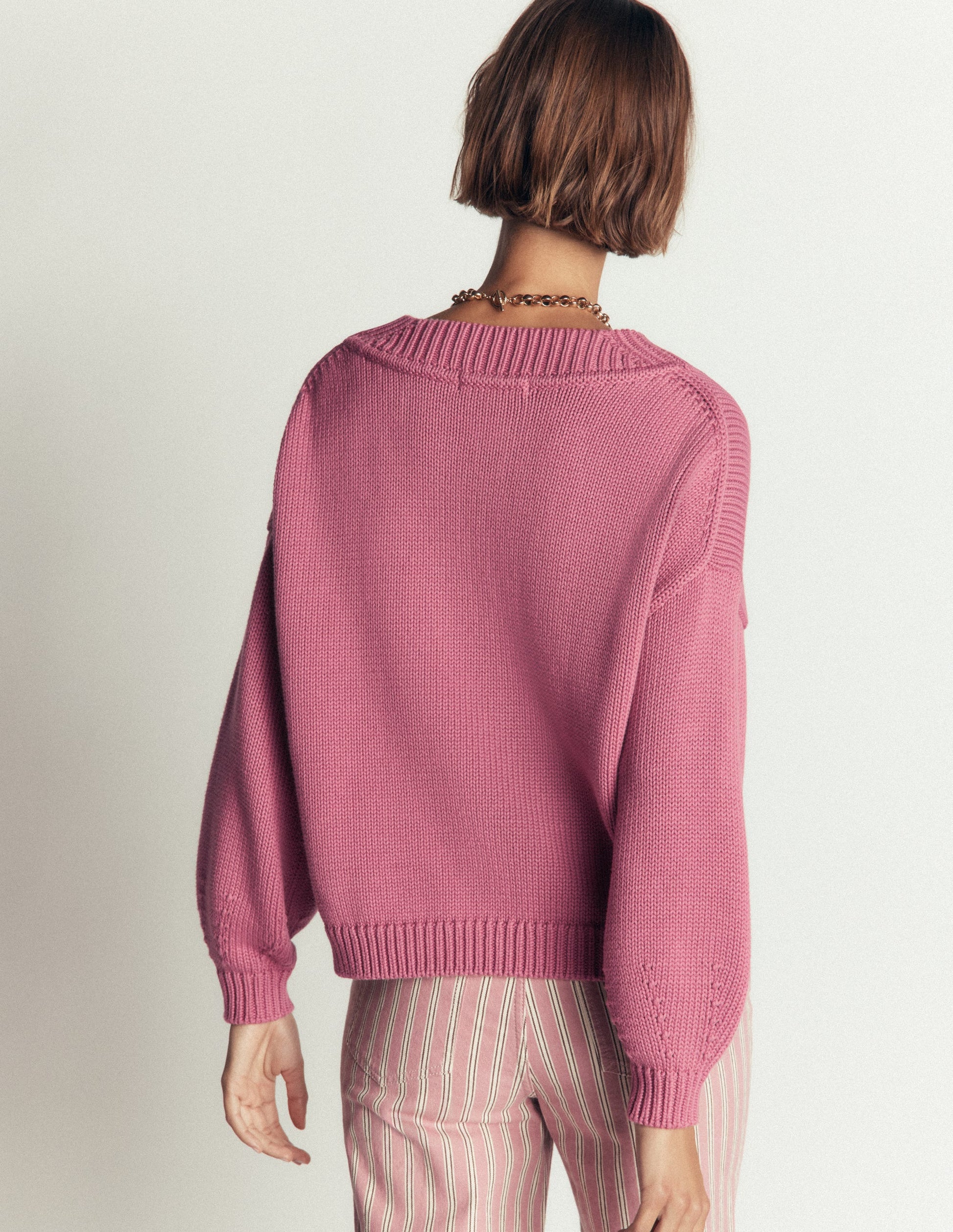 Lucy Baumwollpullover mit V-Ausschnitt-Rosa Heide-4