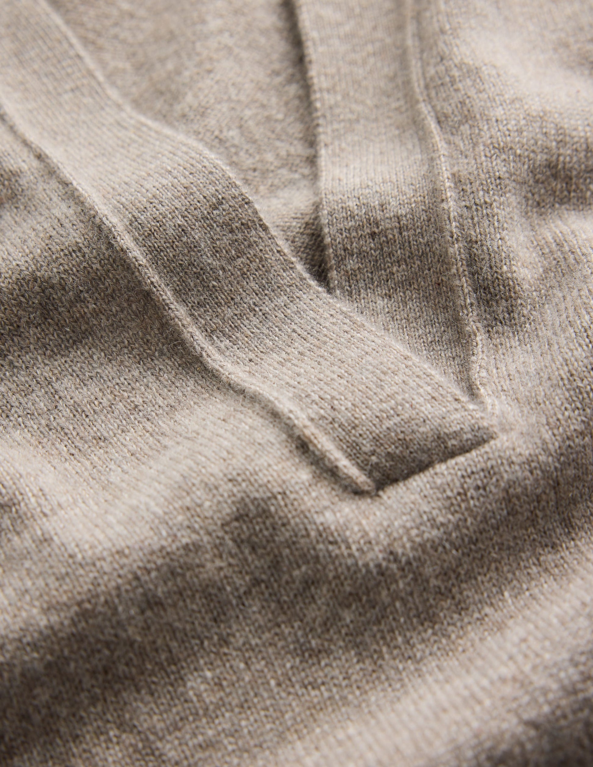 Elsie Henley-Pullover aus Kaschmir-Nerzbraun Melange-6