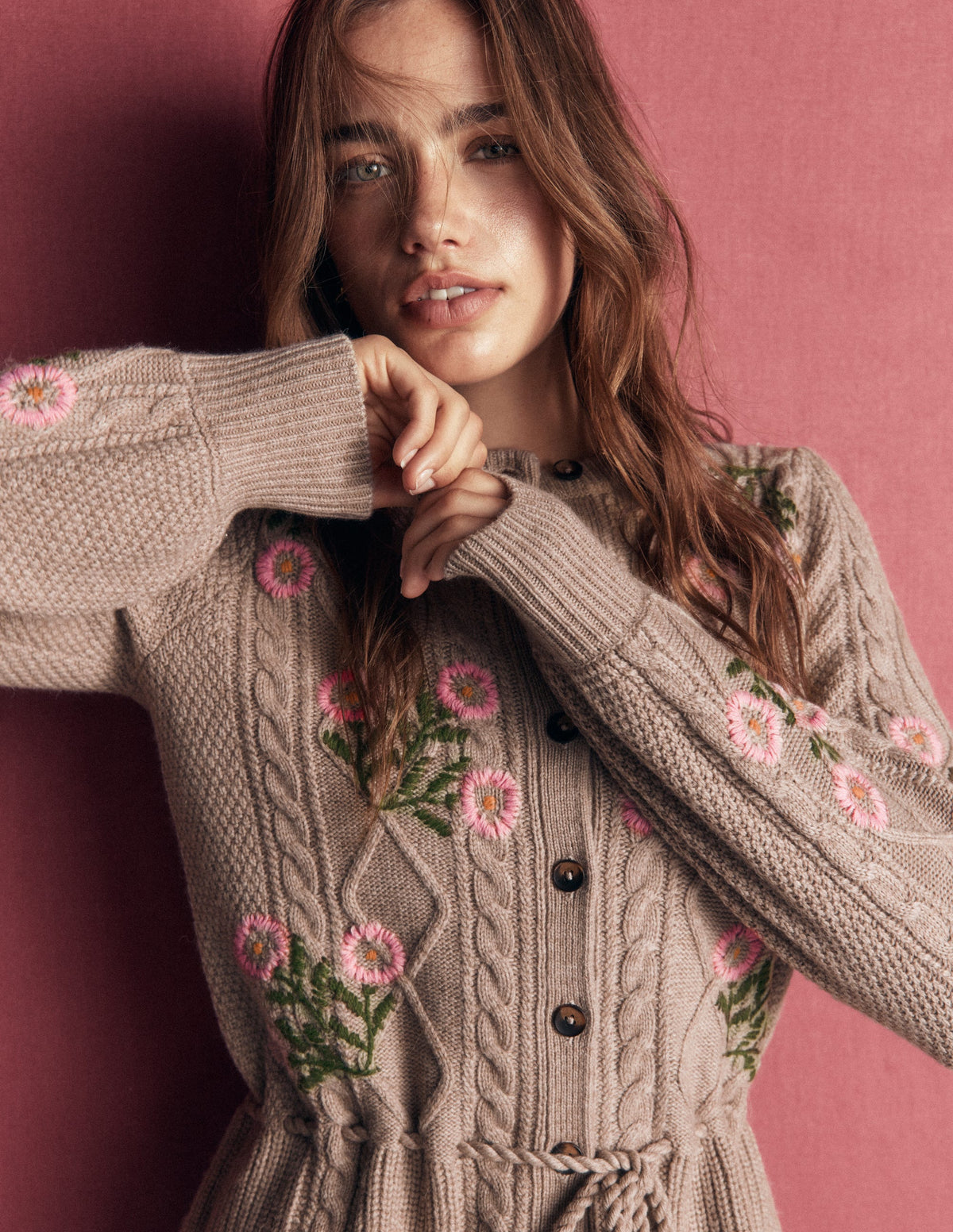 Strickjacke mit Zopfmuster-Nerz Meliert, Stickerei-4