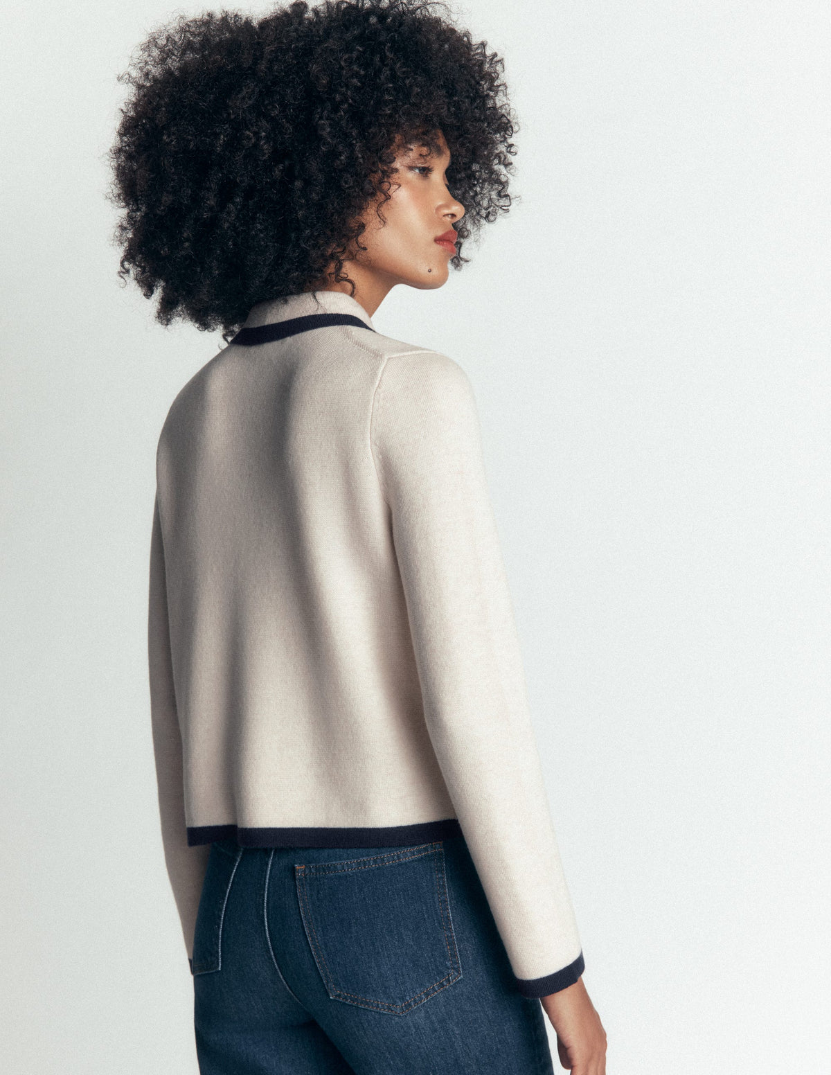 Elizabeth Strickjacke mit Schleife-Warmes Naturweiß-5