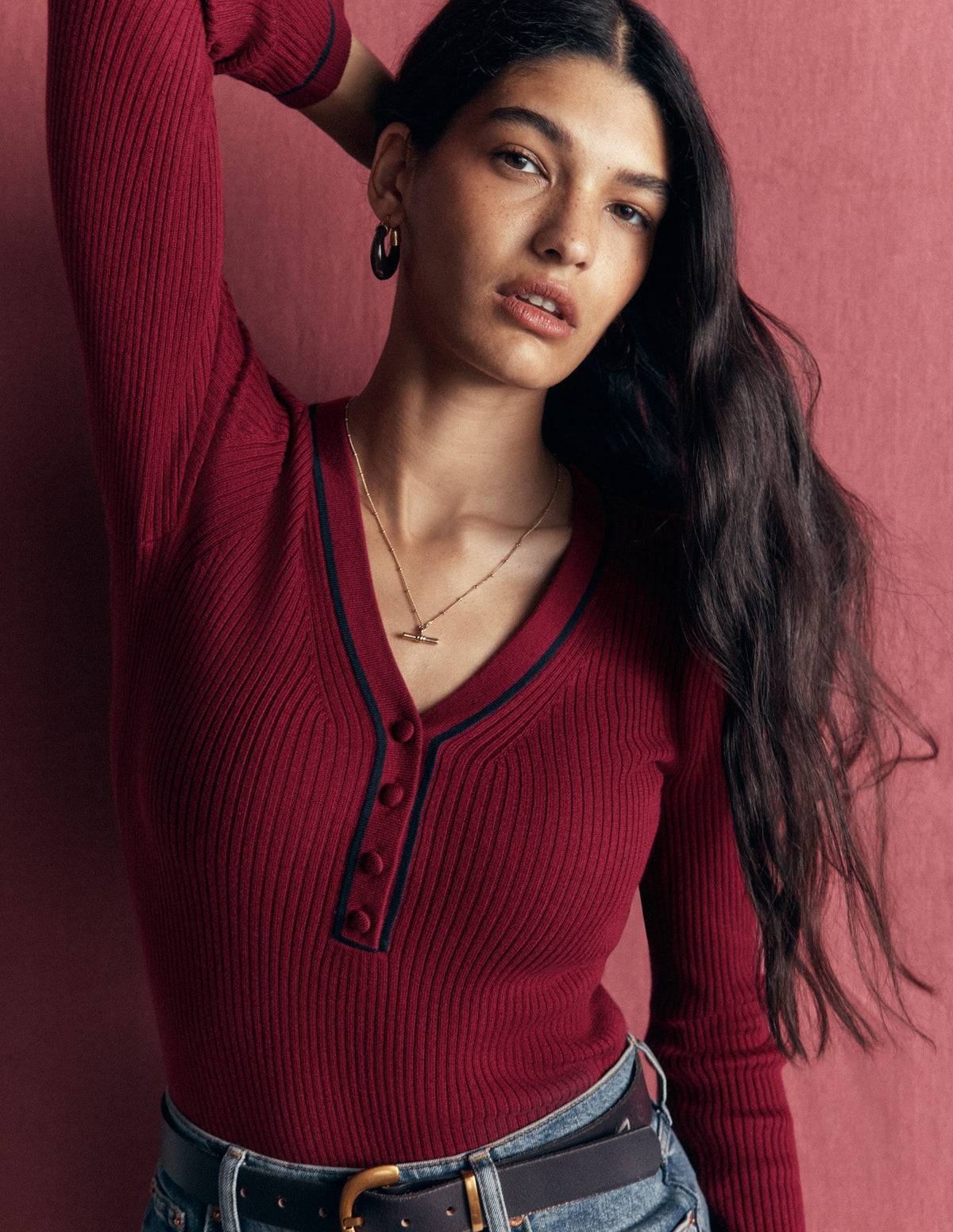 Paula Gerippter Pullover mit V-Ausschnitt-Merlotrot - Image 1