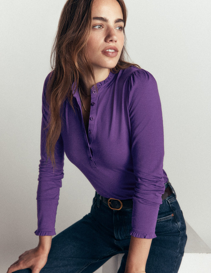 Superweiches Henley-Oberteil mit Rüschen-Calla-Lilie Violett