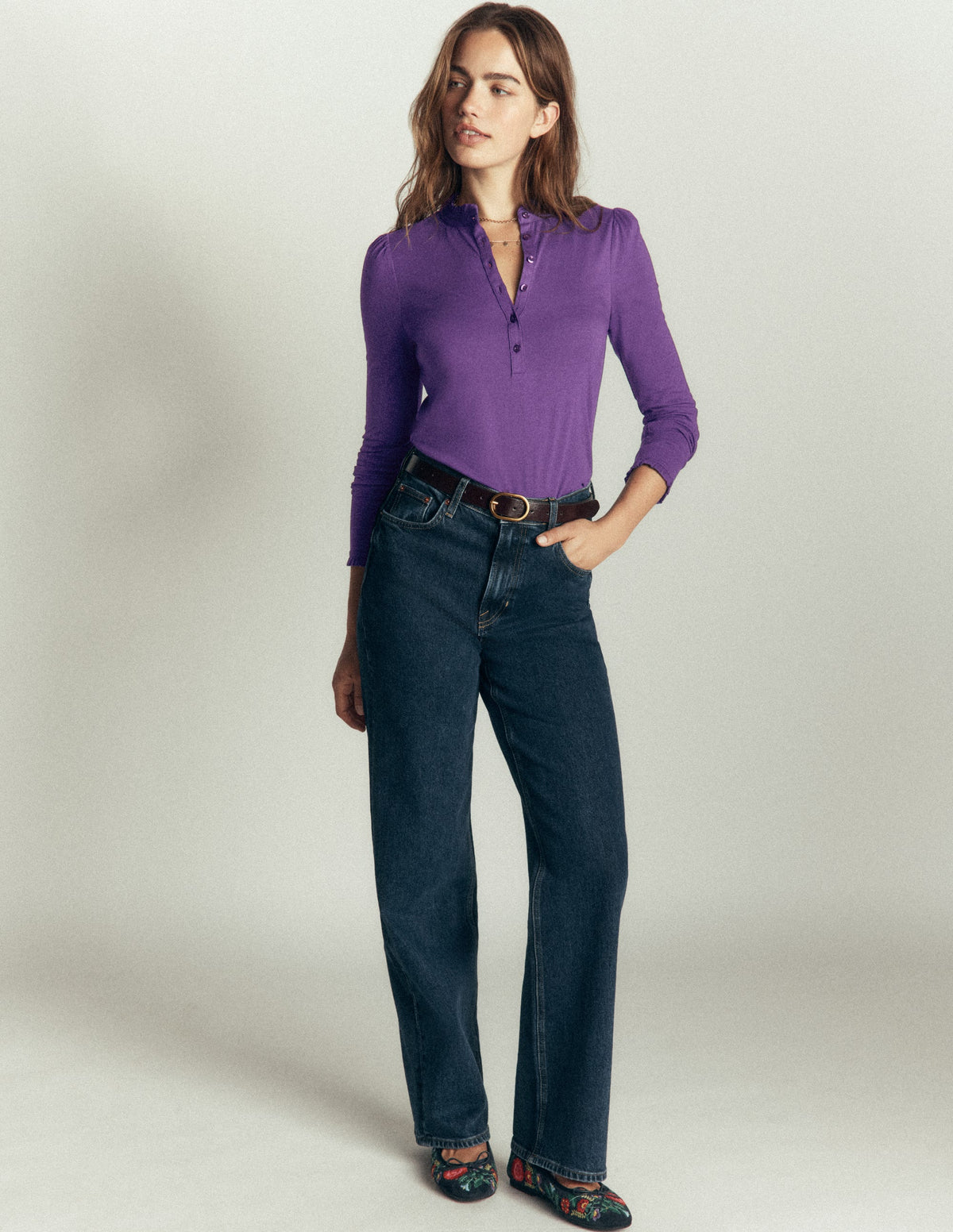 Superweiches Henley-Oberteil mit Rüschen-Calla-Lilie Violett - Image 4