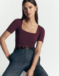 Brooke Doppellagiges T-Shirt-Dunkle Kirsche
