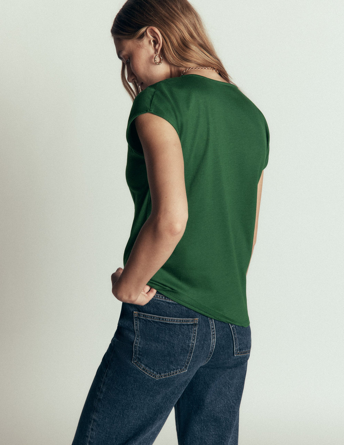 T-shirt ultra-doux à col V-Vert chasseur-3