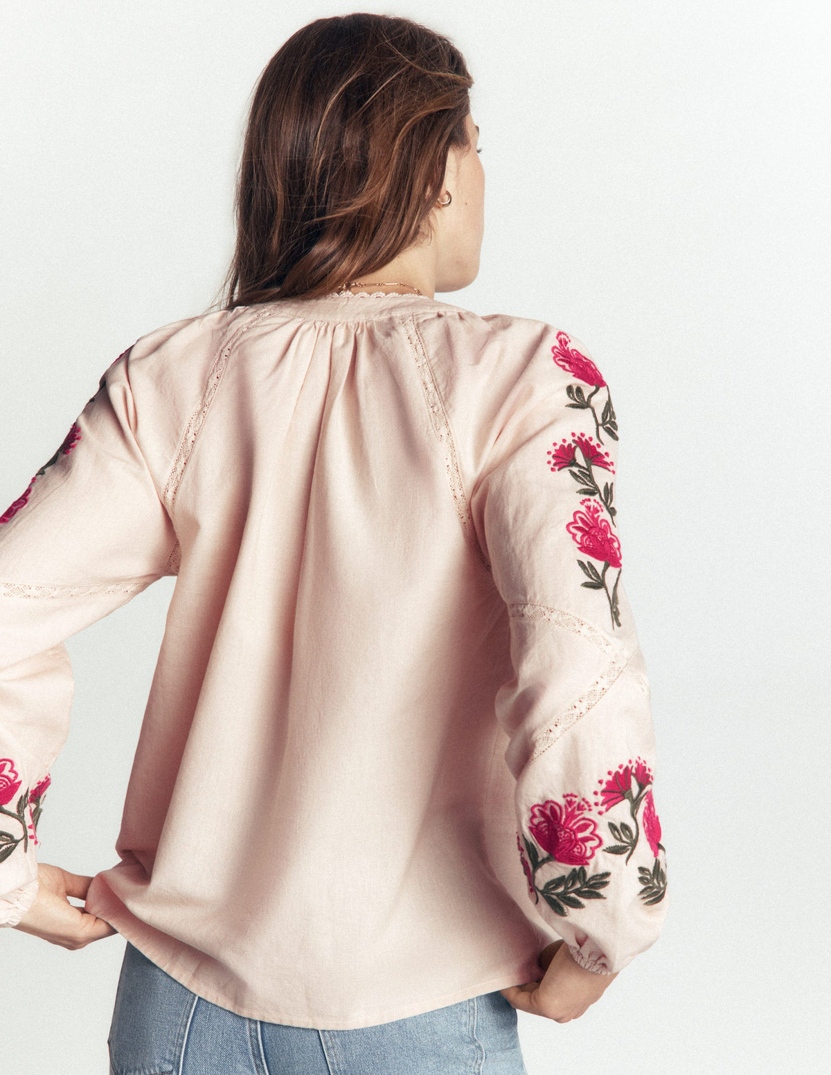 Besticktes Raglan-Oberteil-Mandelmilch-3