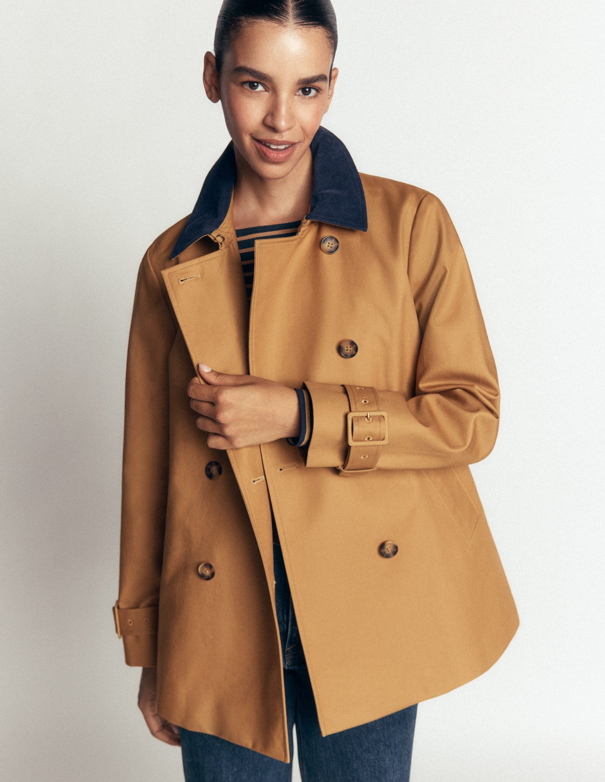 Ausgestellter, kurzer Trenchcoat-Kamelbraun-7