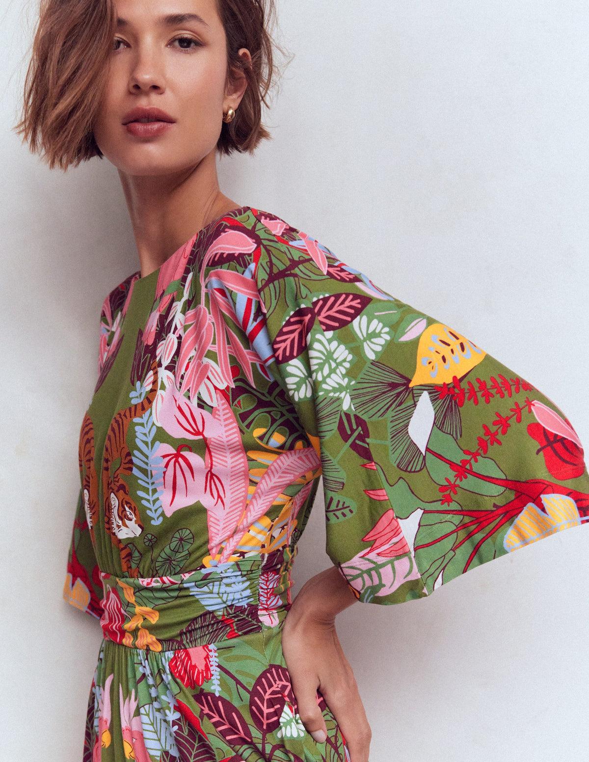 Imelda Jersey-Kimonokleid-Olivgrün, Tropische Safari-3