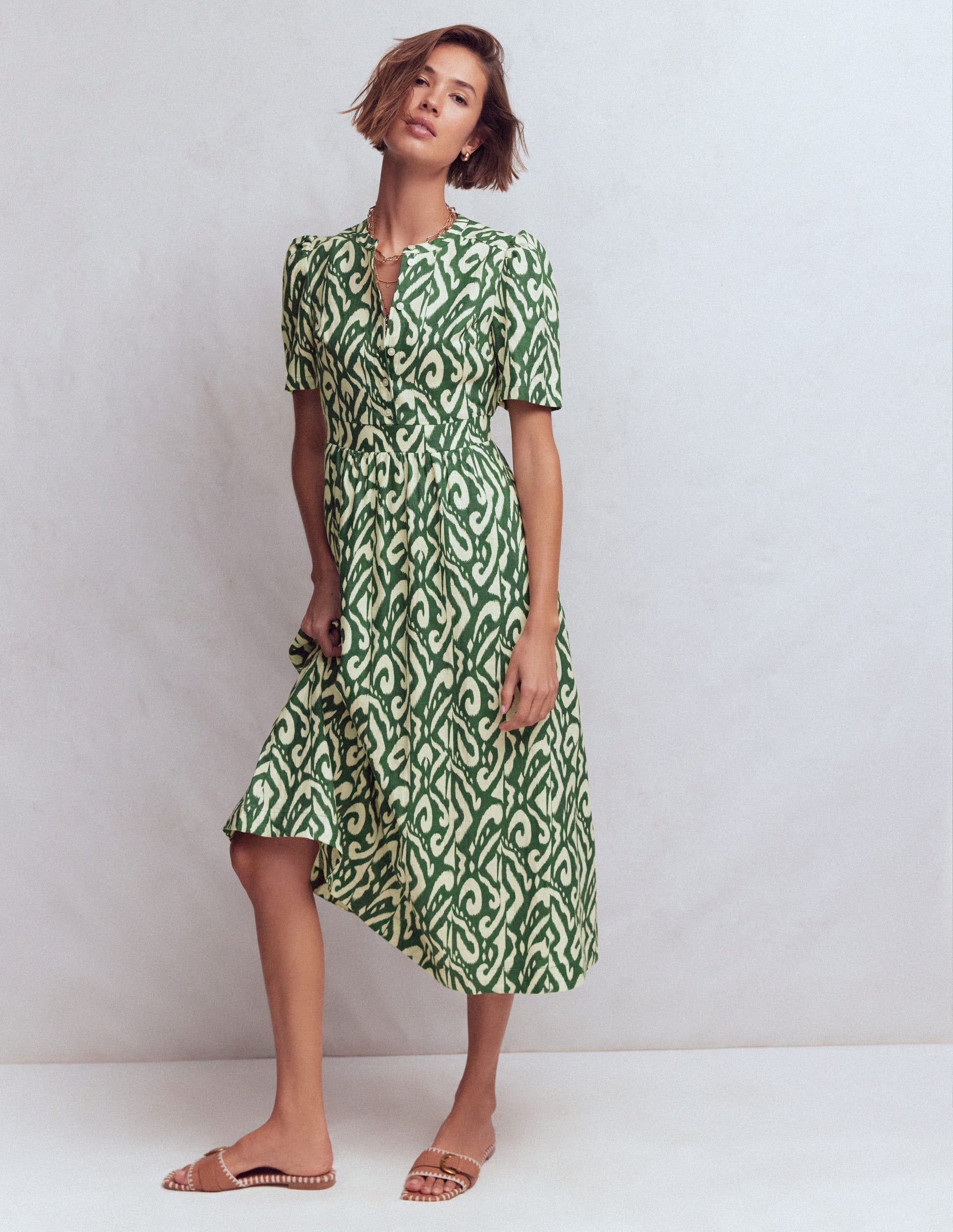 Ivy Leinen-Midikleid mit Knopfleiste-Jägergrün Ikat-Muster-4