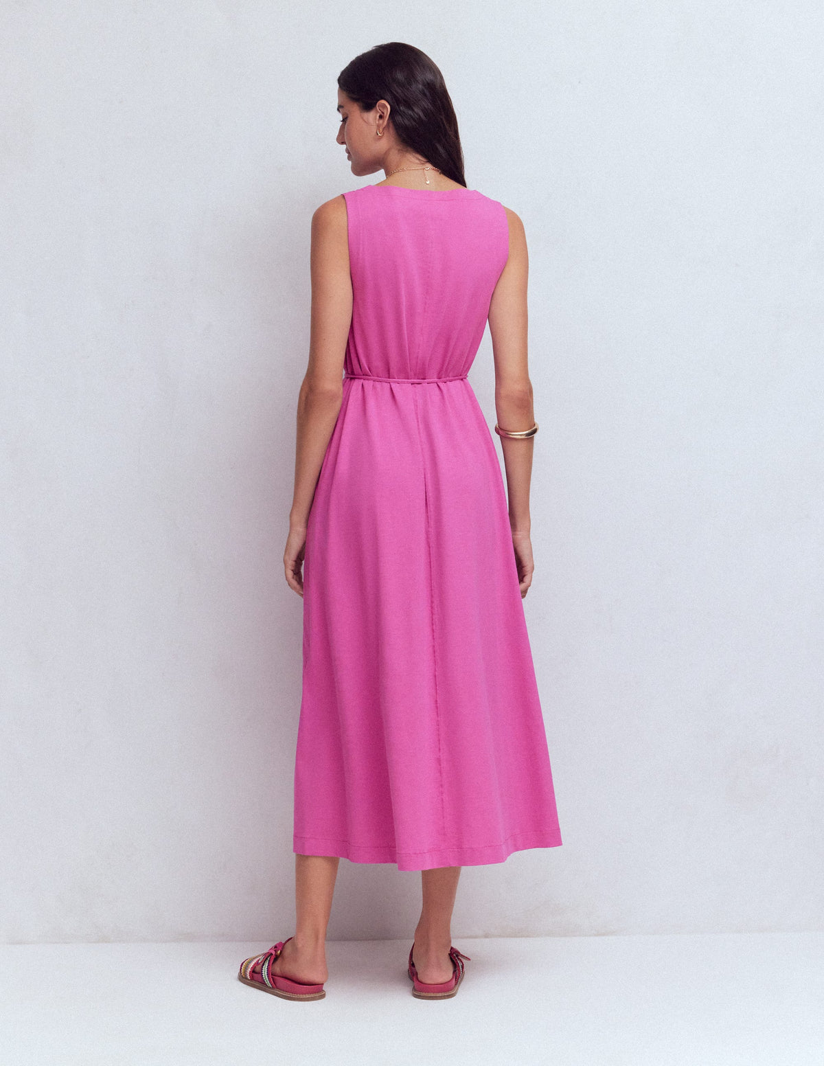 Mia Jersey-Midikleid mit V-Ausschnitt-Passionsblume-3