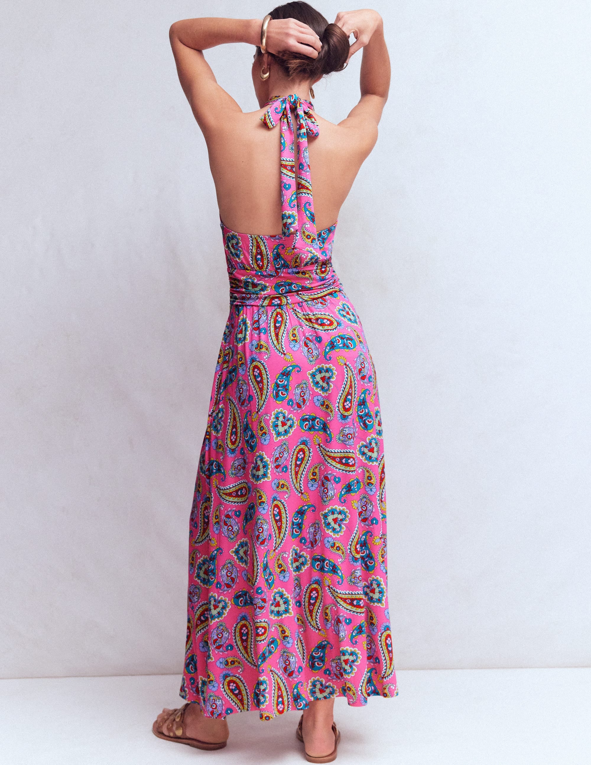 Sydney Jerseykleid mit gedrehtem Ausschnitt-Kräftiges Rosa, Strahlendes Paisleymuster - Image 4