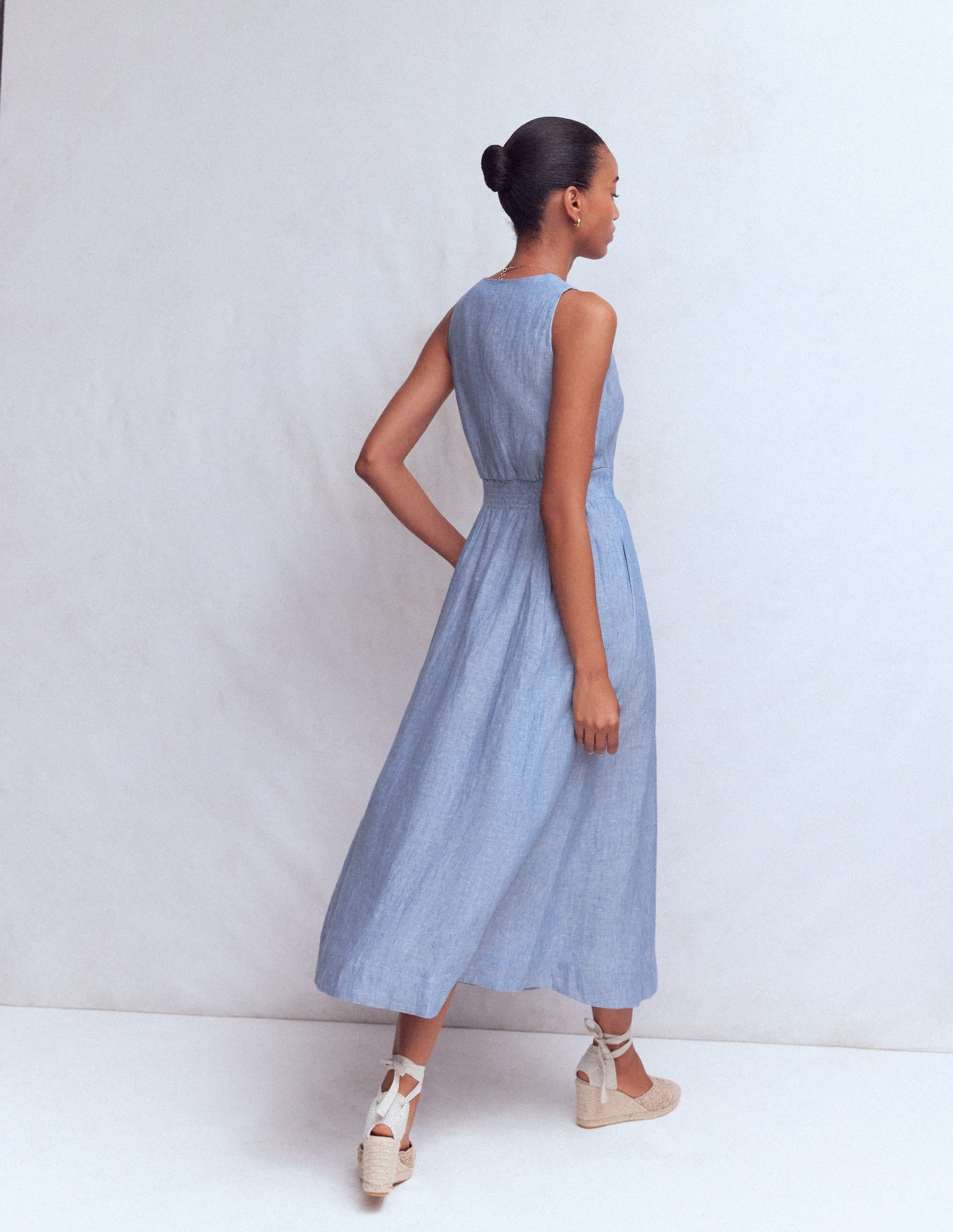 Robe Catherine boutonnée en lin-Bleu chambray - Image 3