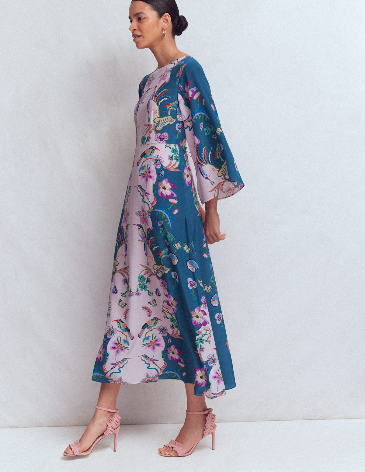 Kleid mit Engelsärmeln und U-Boot-Ausschnitt-Turmalinblau, Orchideenhimmel - Image 4