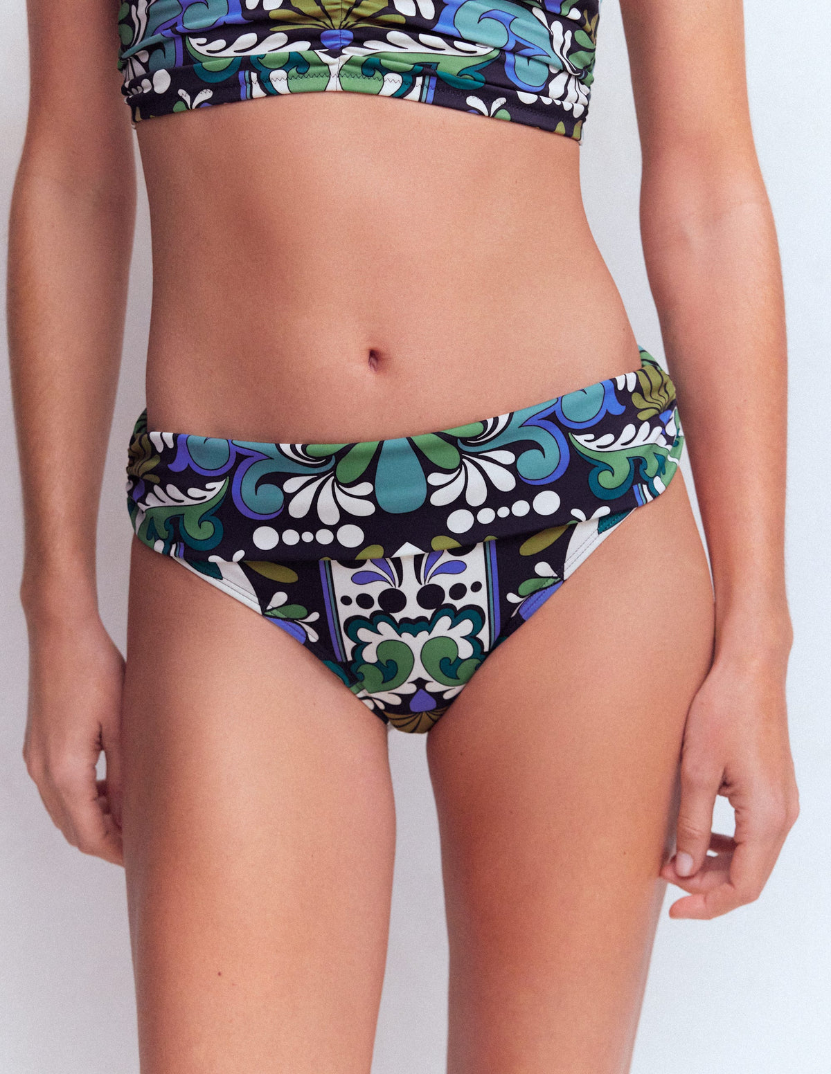 Klassische Bikinihose mit umgeschlagenem Bund-Französisches Marineblau, Blütengobelin-4