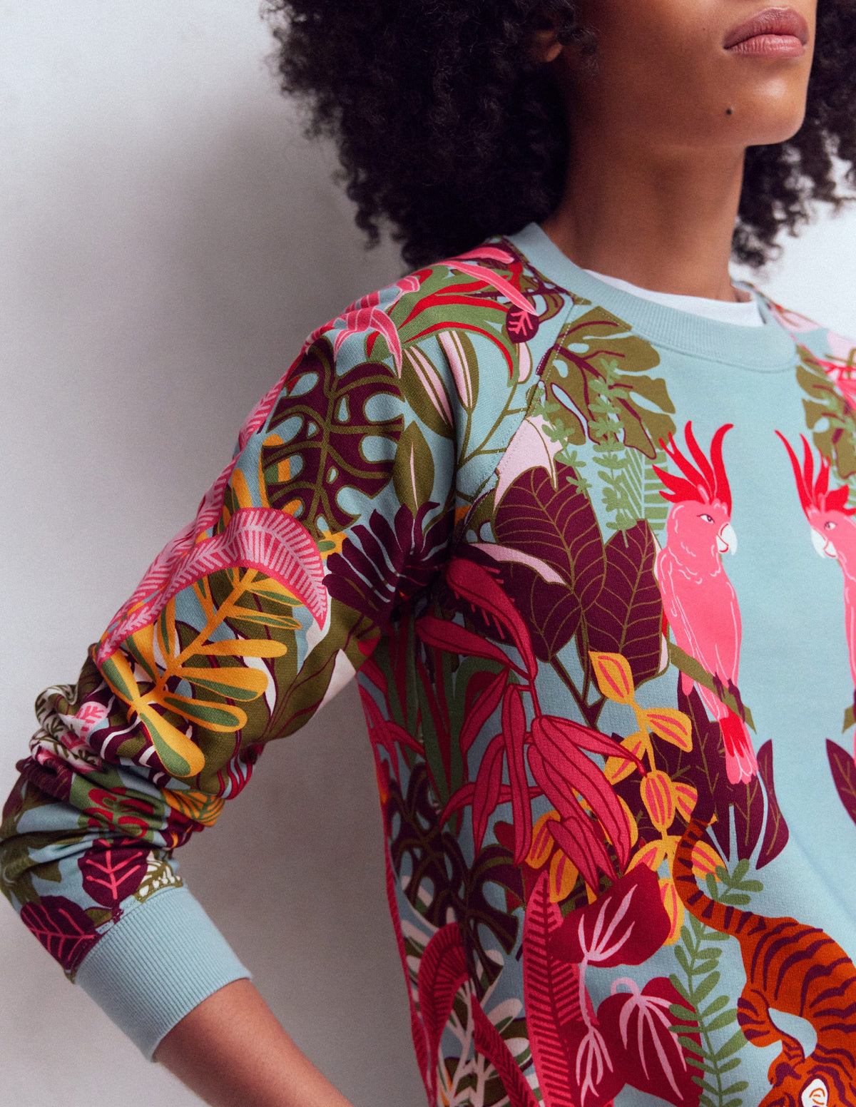 Rosa Bedrucktes Sweatshirt-Tropische Safari Platzierter Druck-2
