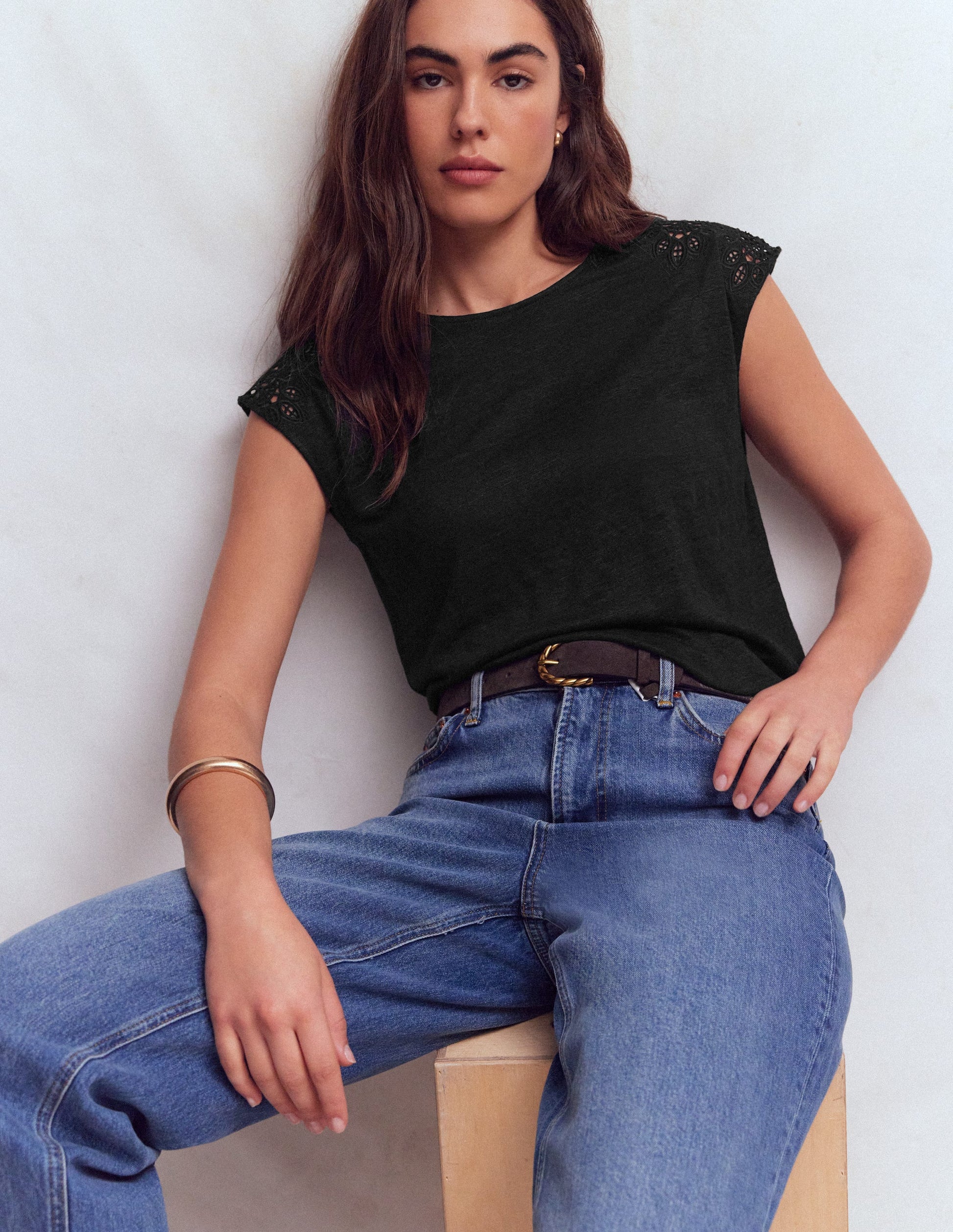 Tara Cutwork Linen Tee-Black-1