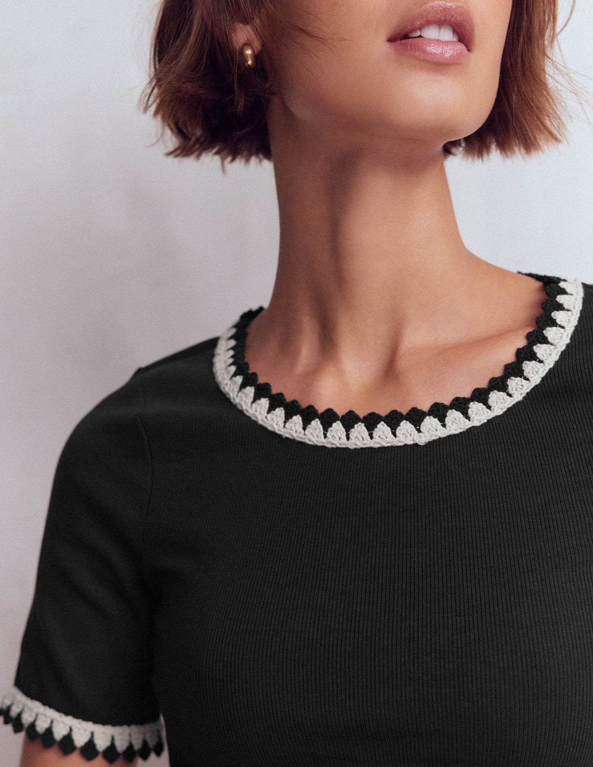 Maddie T-Shirt mit Besatz-Schwarz - Image 2